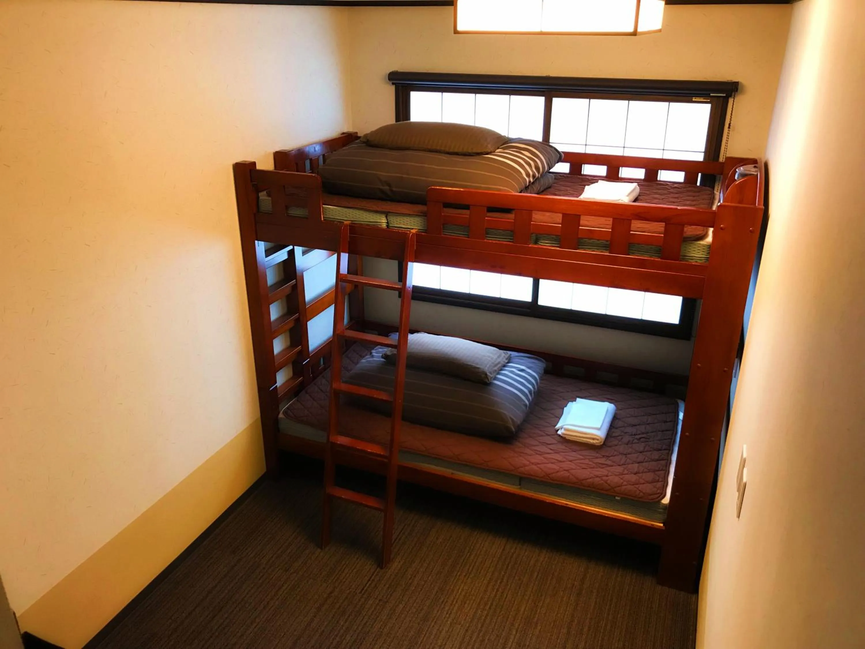 Photo of the whole room, Bunk Bed in K's House Takayama - Quality Hostel