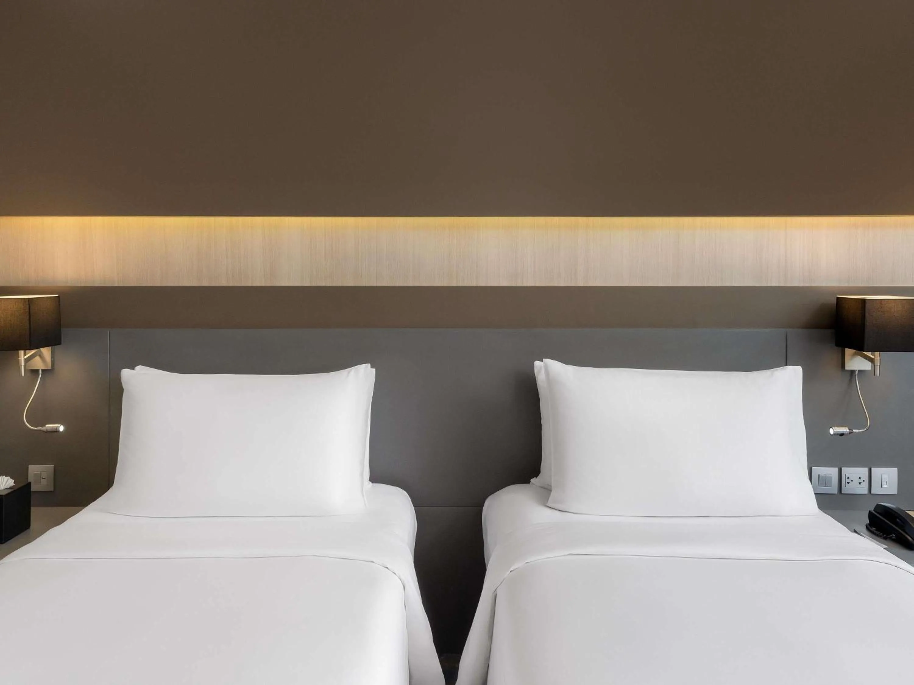 Bedroom, Bed in Mercure Bangkok Siam