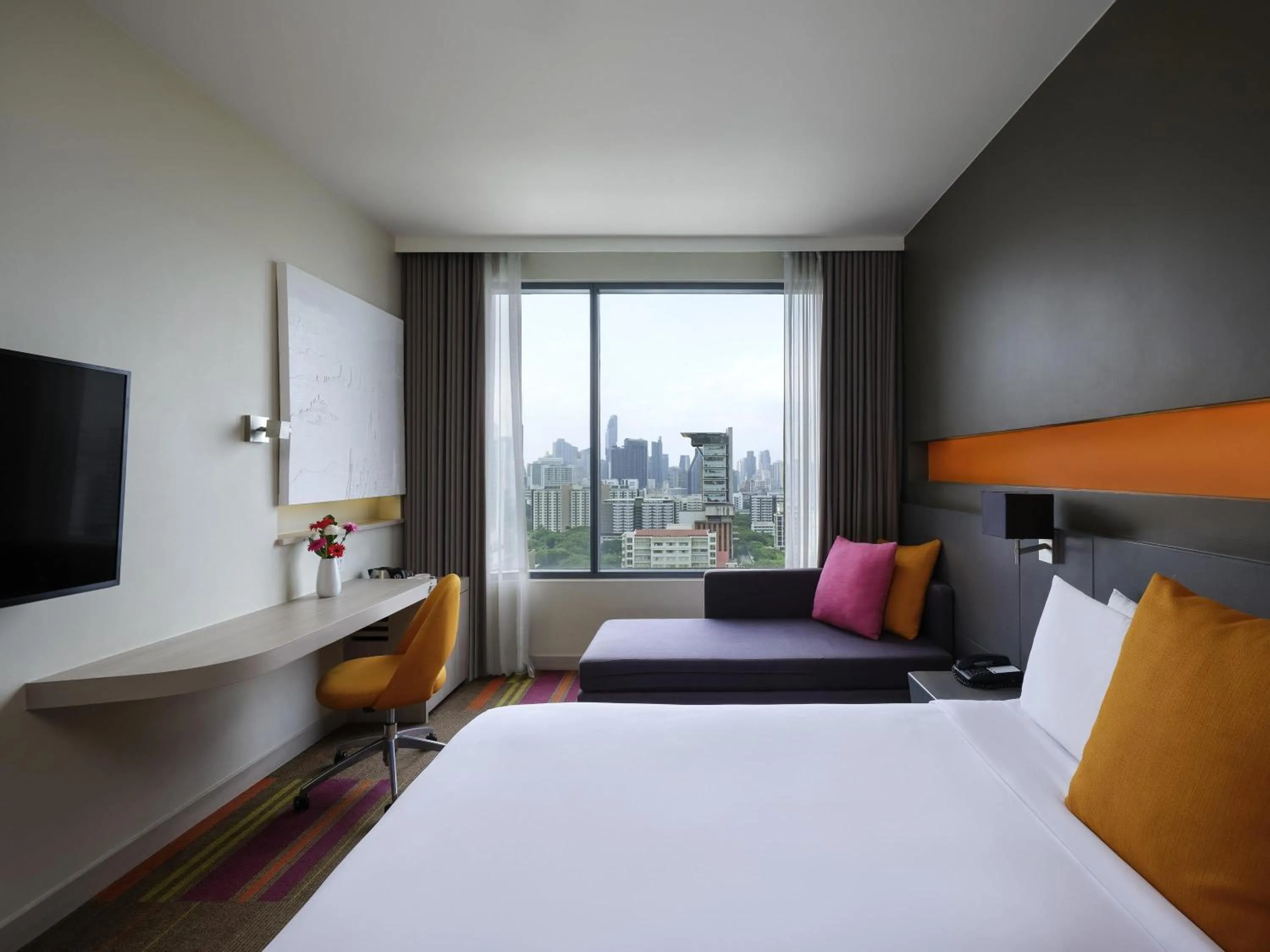 Bedroom, Bed in Mercure Bangkok Siam