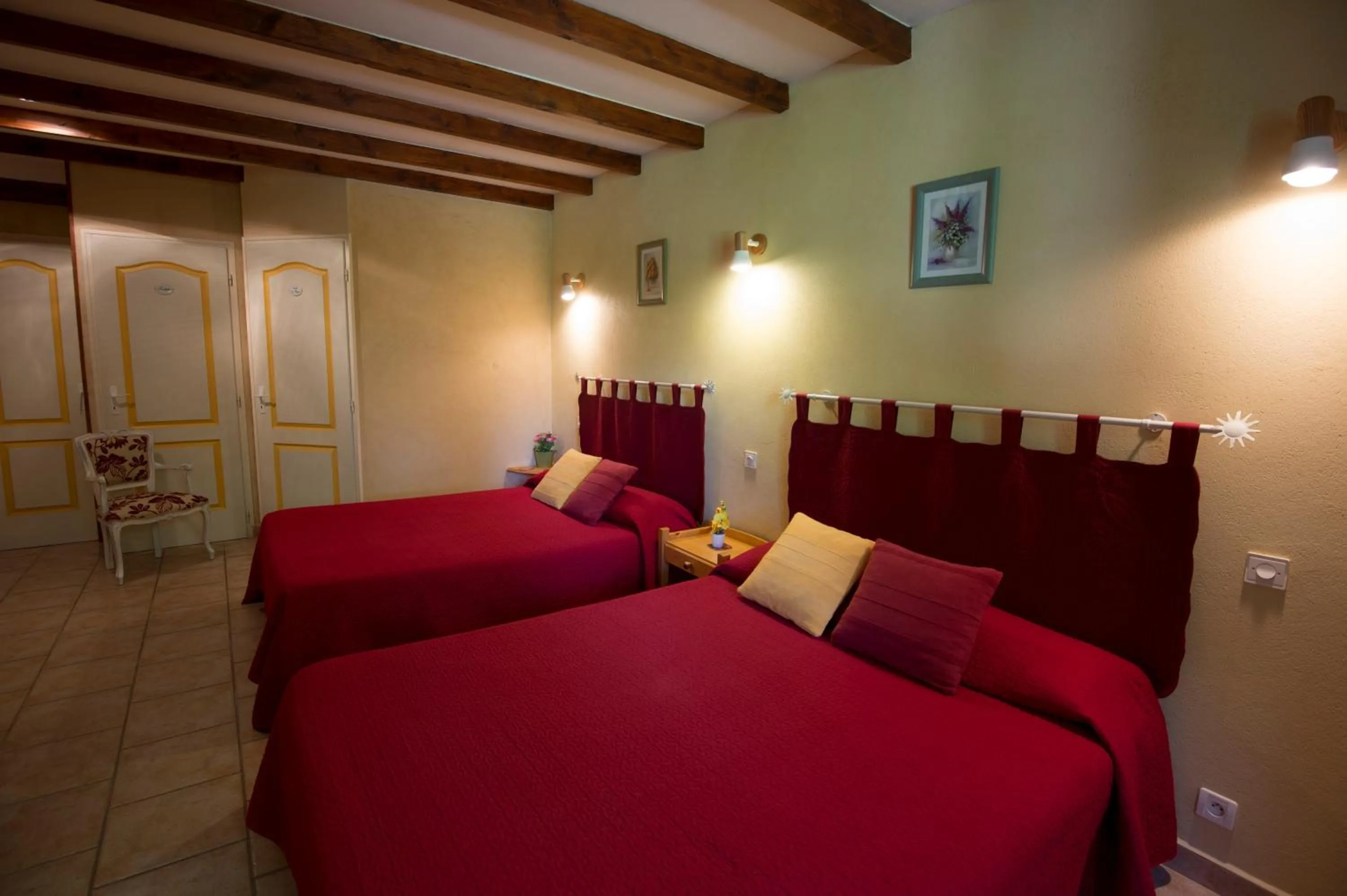 Bedroom in Chambres d'Hôtes de Curnier