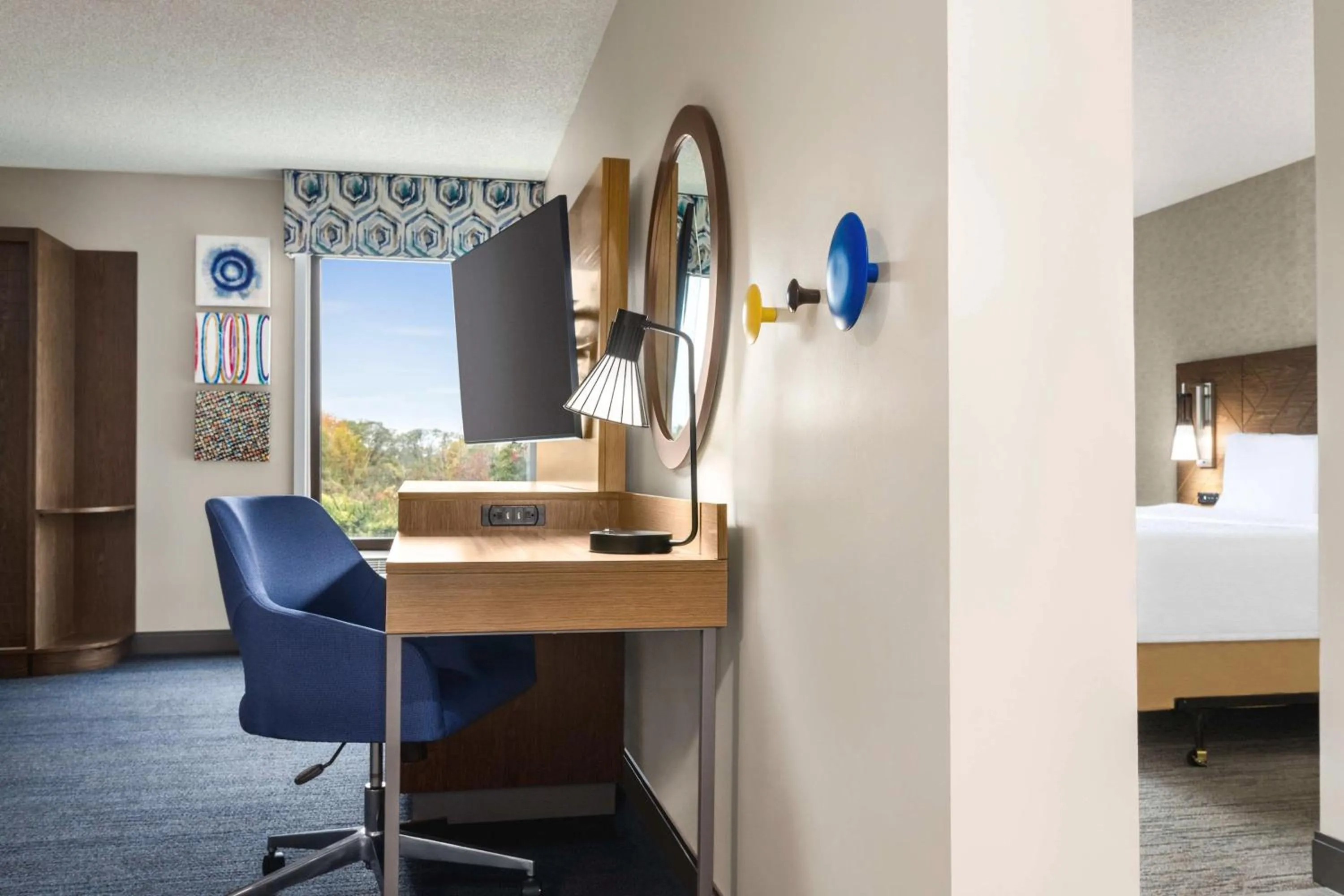 Bedroom, Bed in Hampton Inn Kansas City - Airport