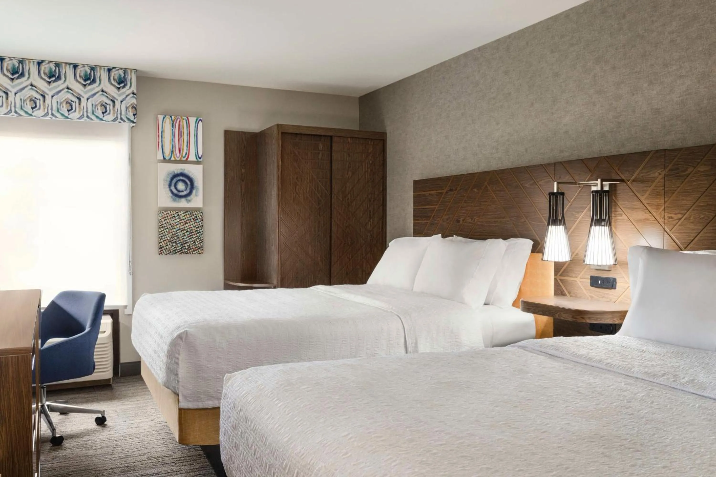 Bed in Hampton Inn Kansas City - Airport