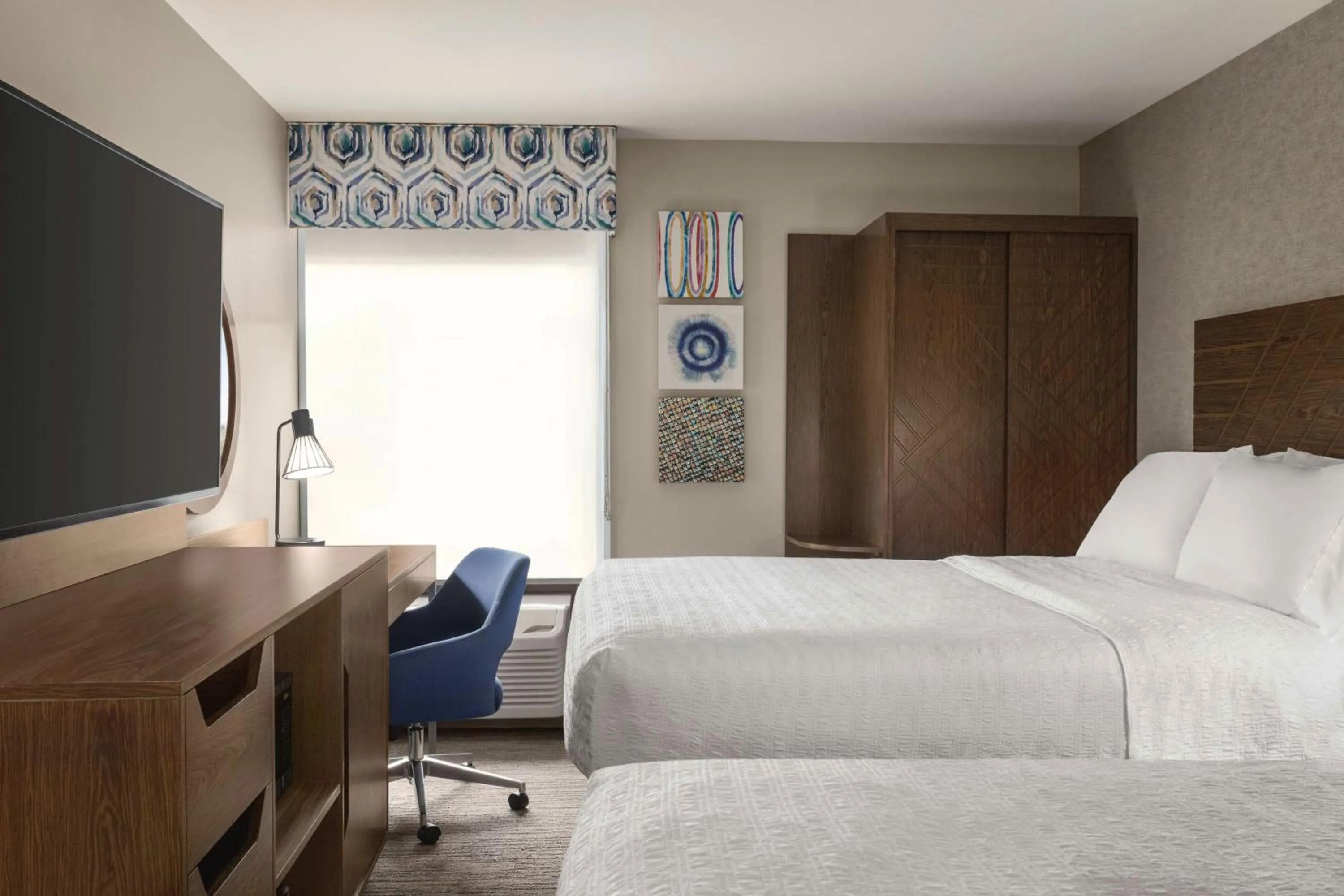 Bedroom, Bed in Hampton Inn Kansas City - Airport