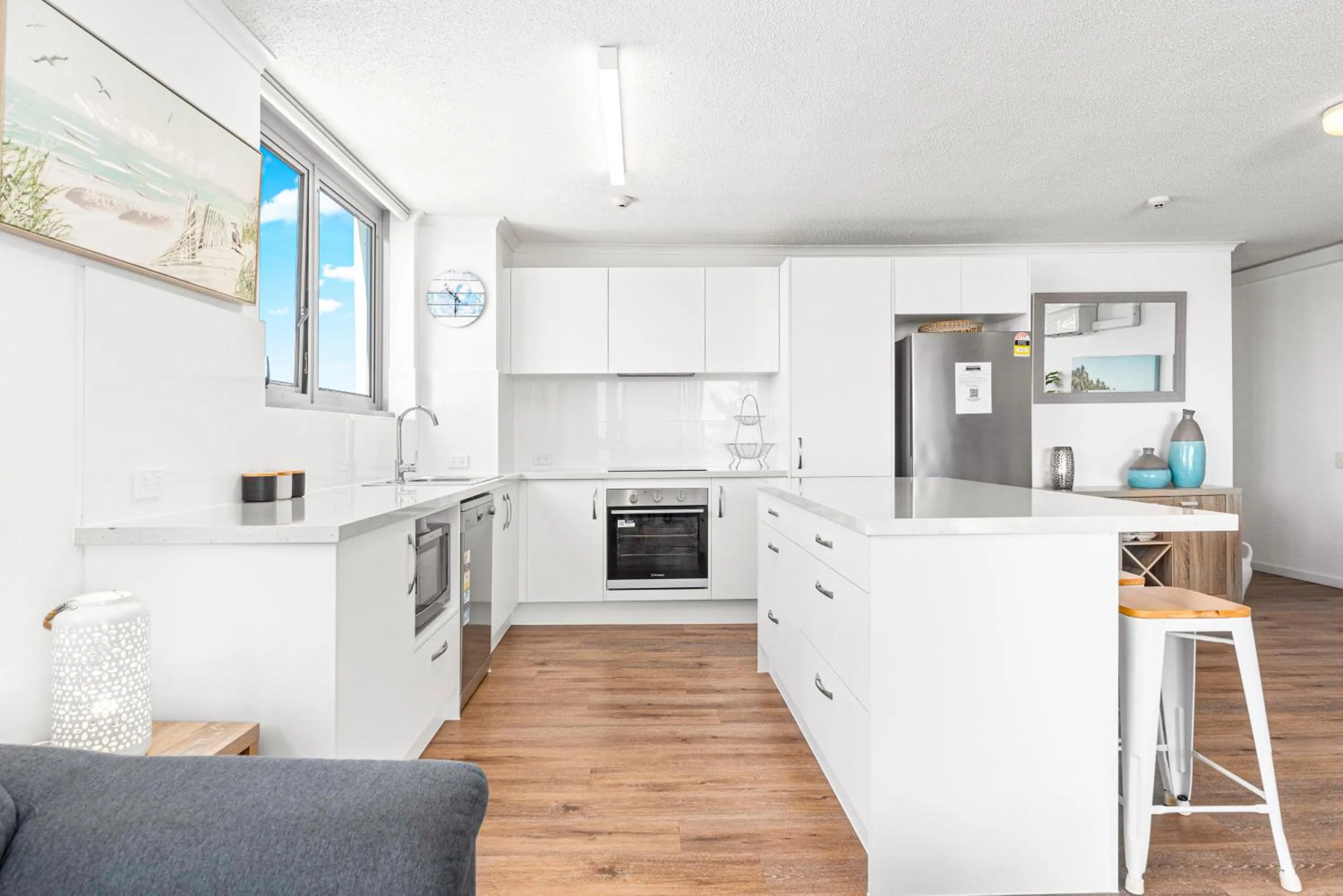 Kitchen or kitchenette in Northwind Beachfront Apartments