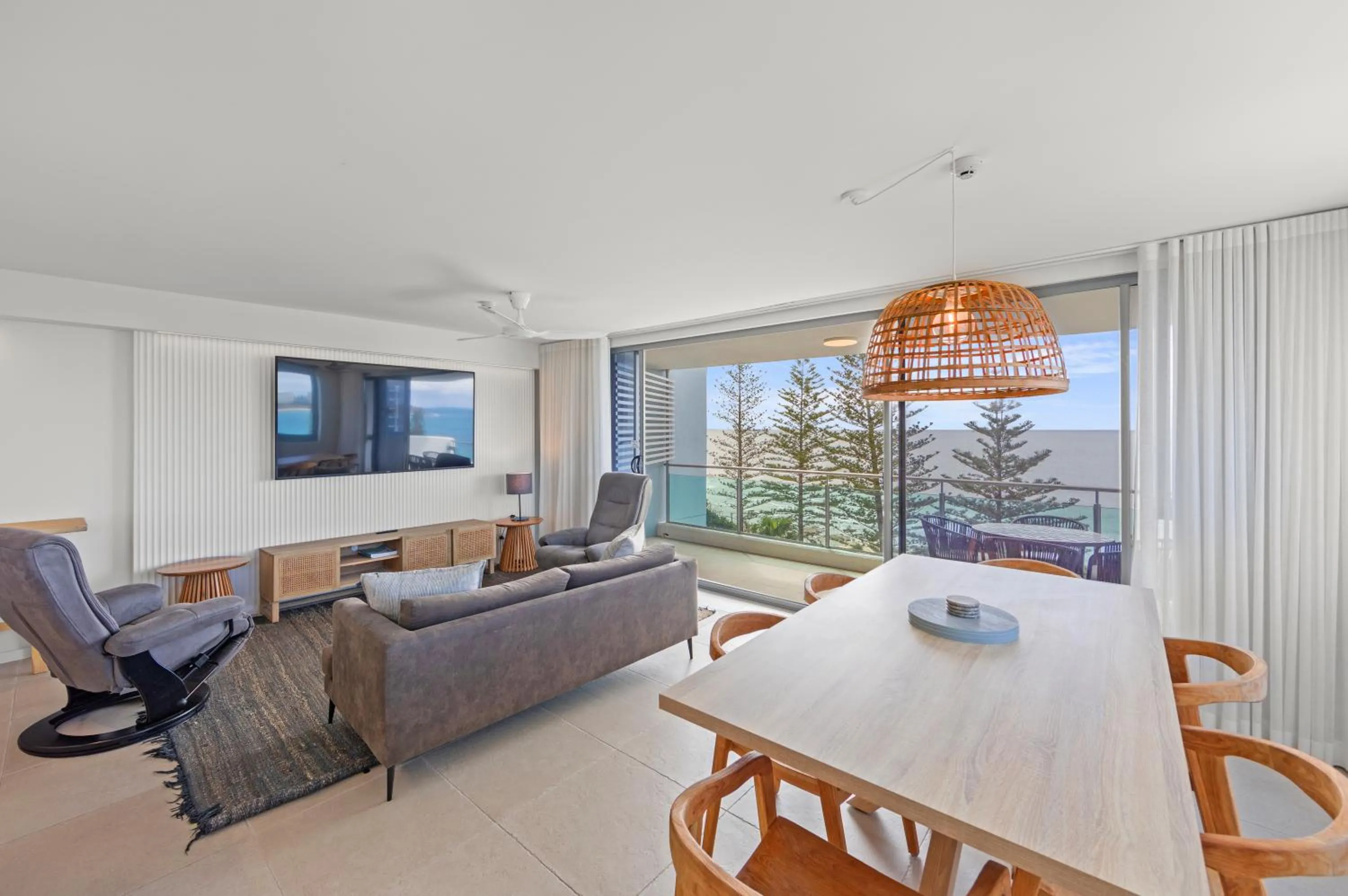 Living room in Northwind Beachfront Apartments
