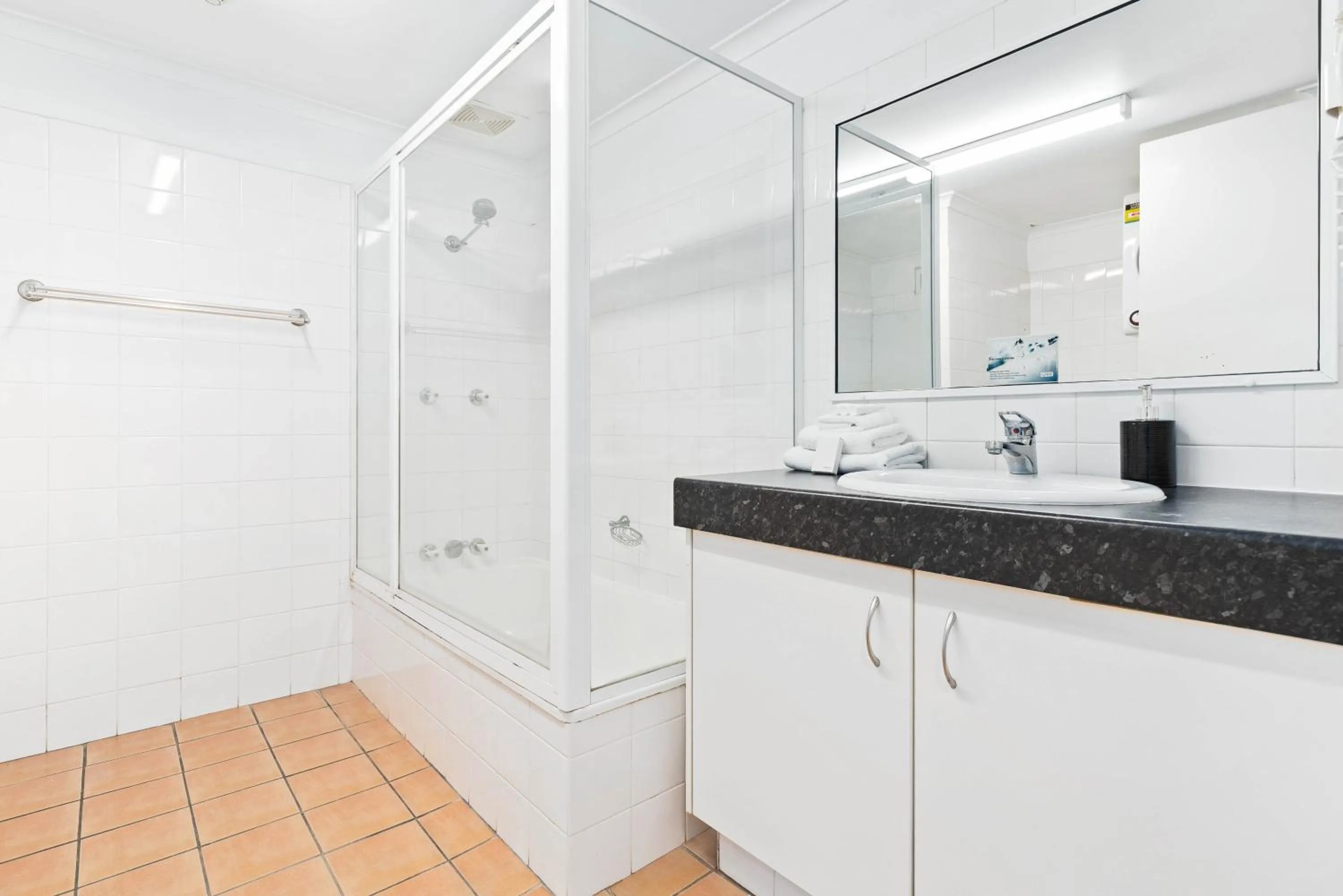 Shower in Northwind Beachfront Apartments