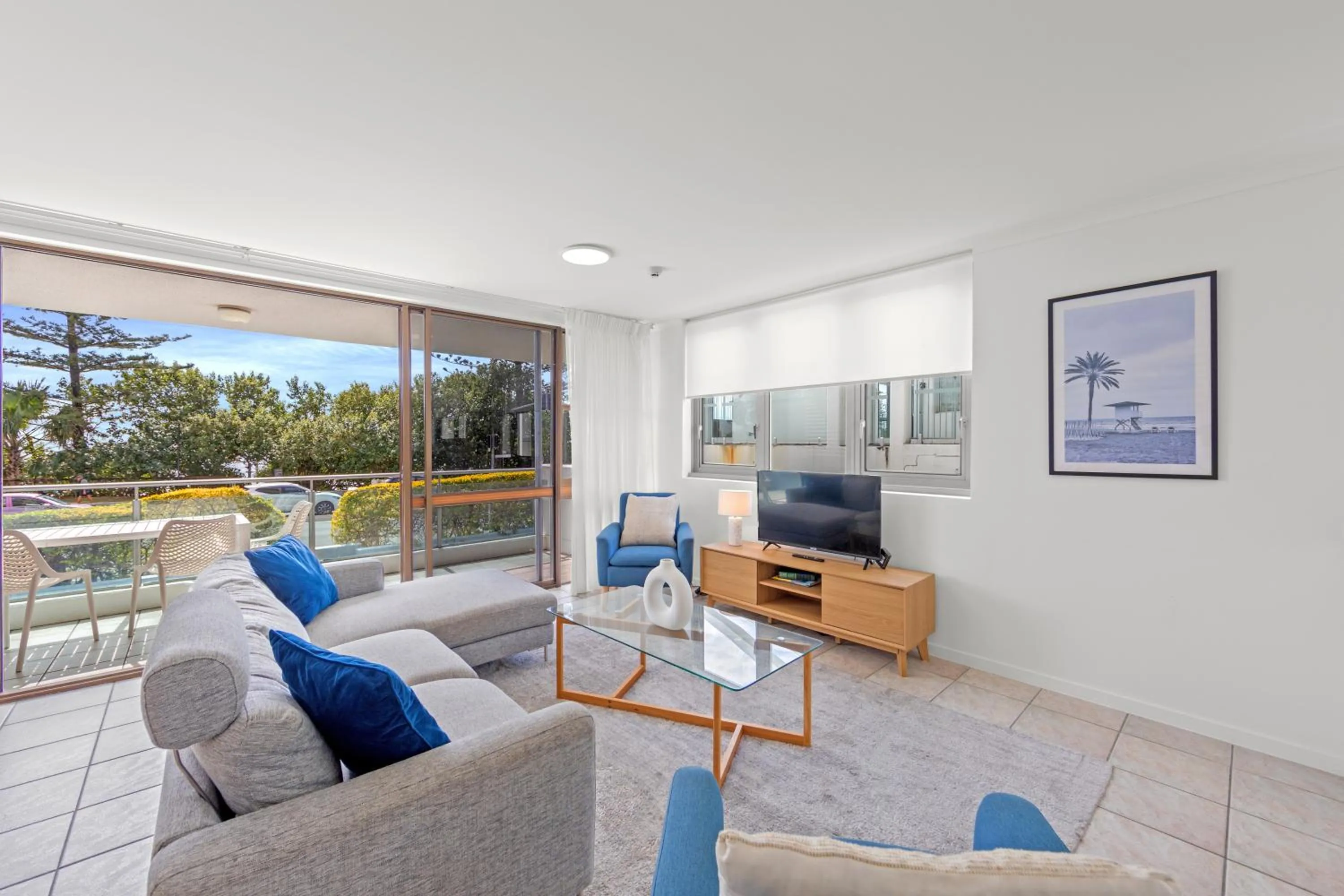 Living room in Northwind Beachfront Apartments