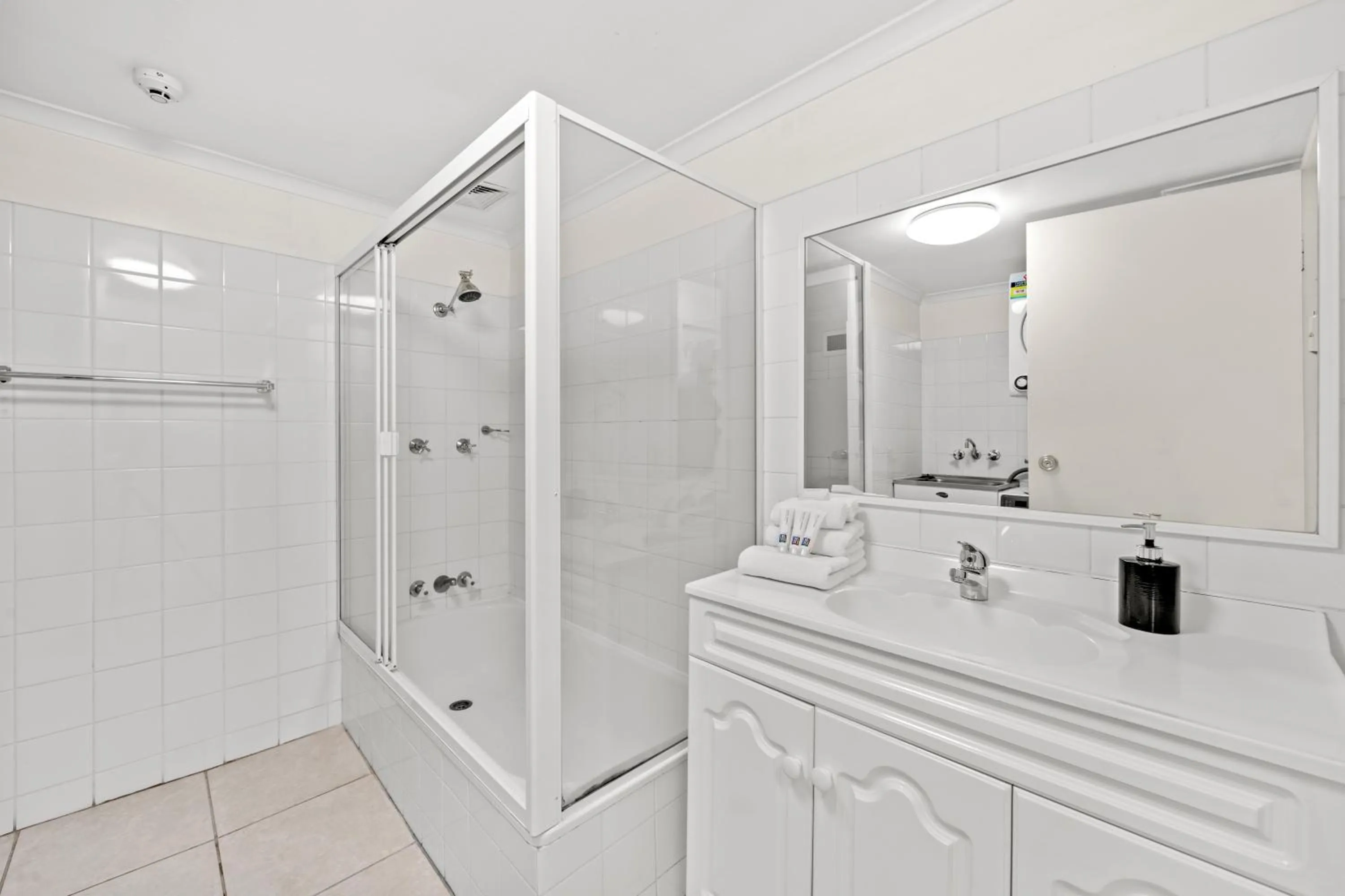 Bathroom in Northwind Beachfront Apartments