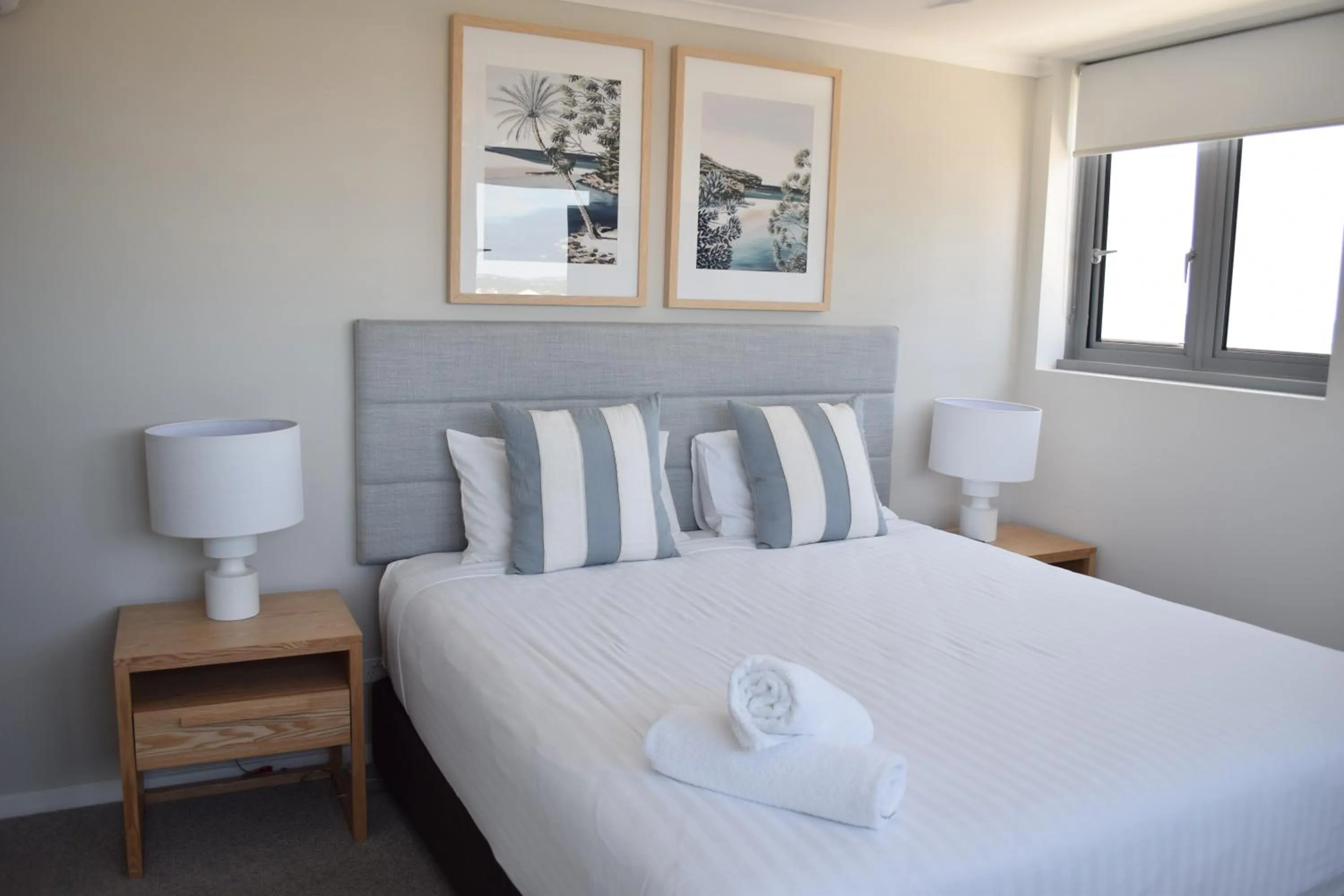 Bedroom, Bed in Northwind Beachfront Apartments