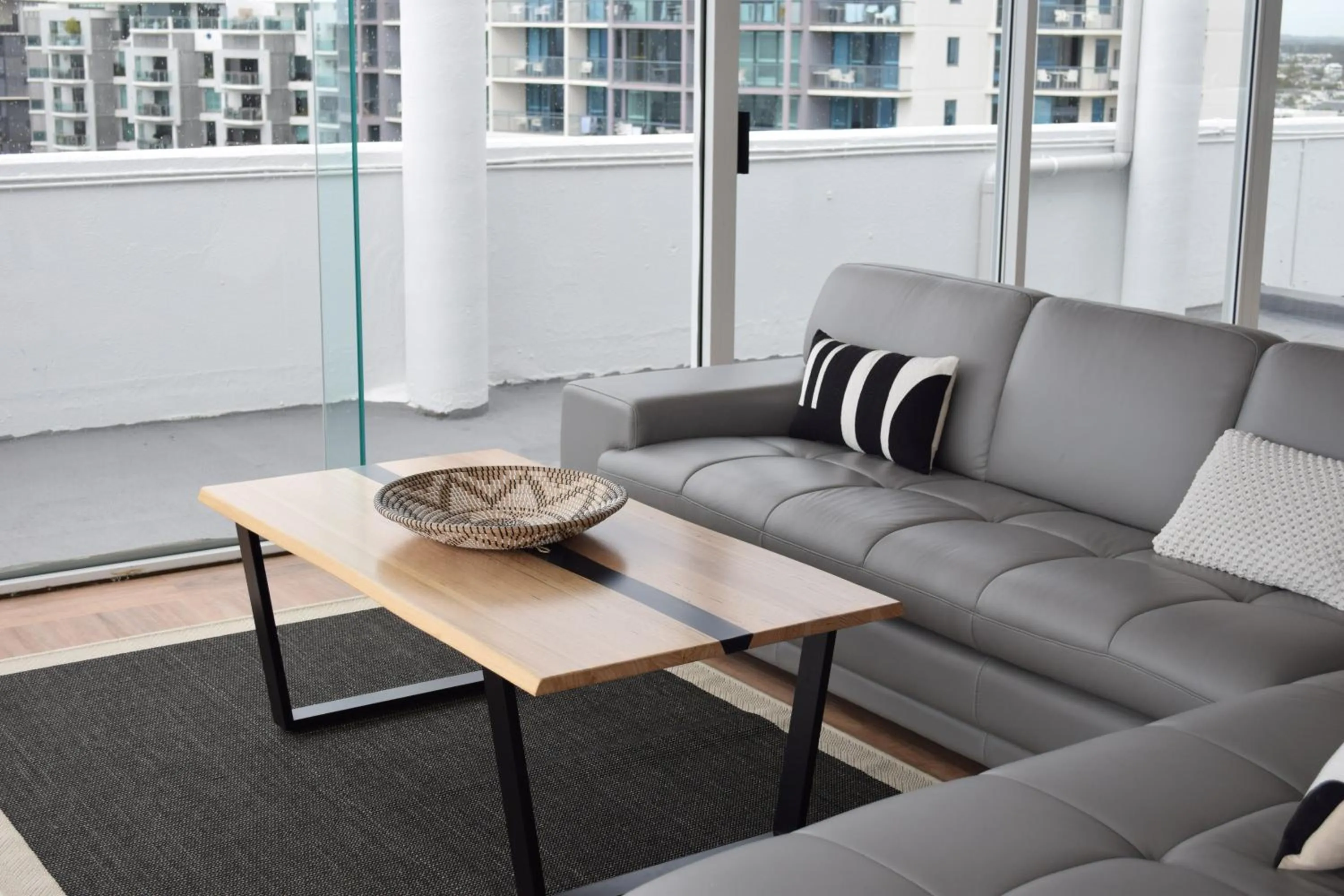 Living room in Northwind Beachfront Apartments