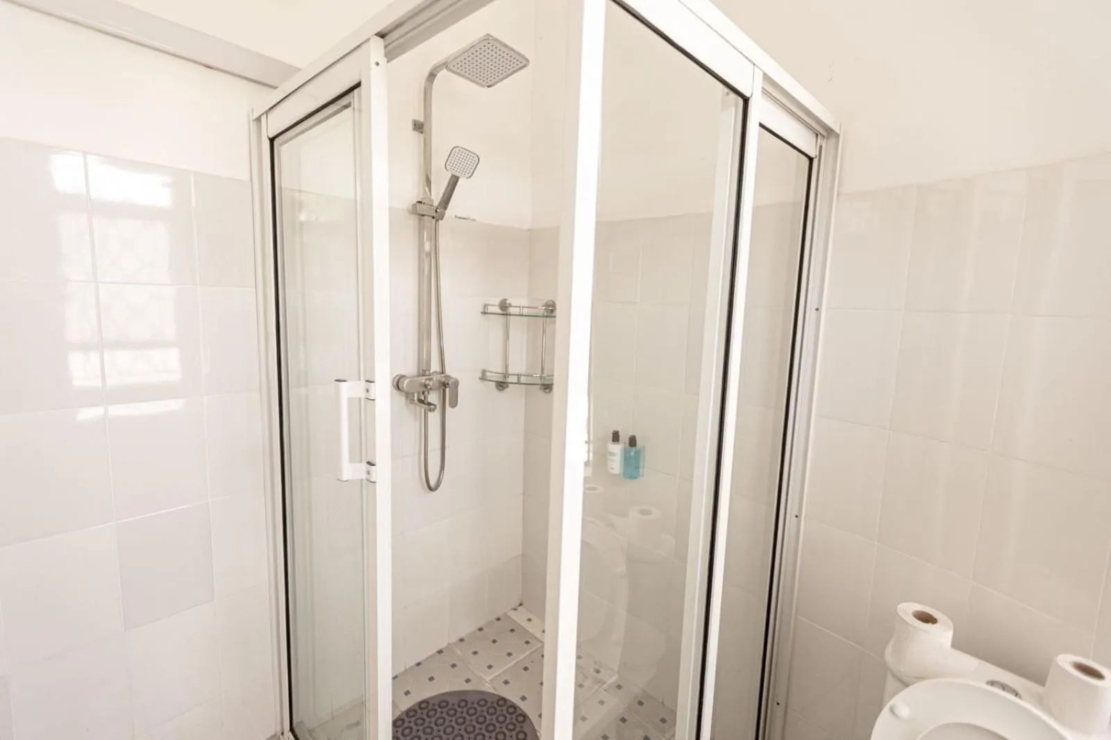 Shower in Bonsai Villa