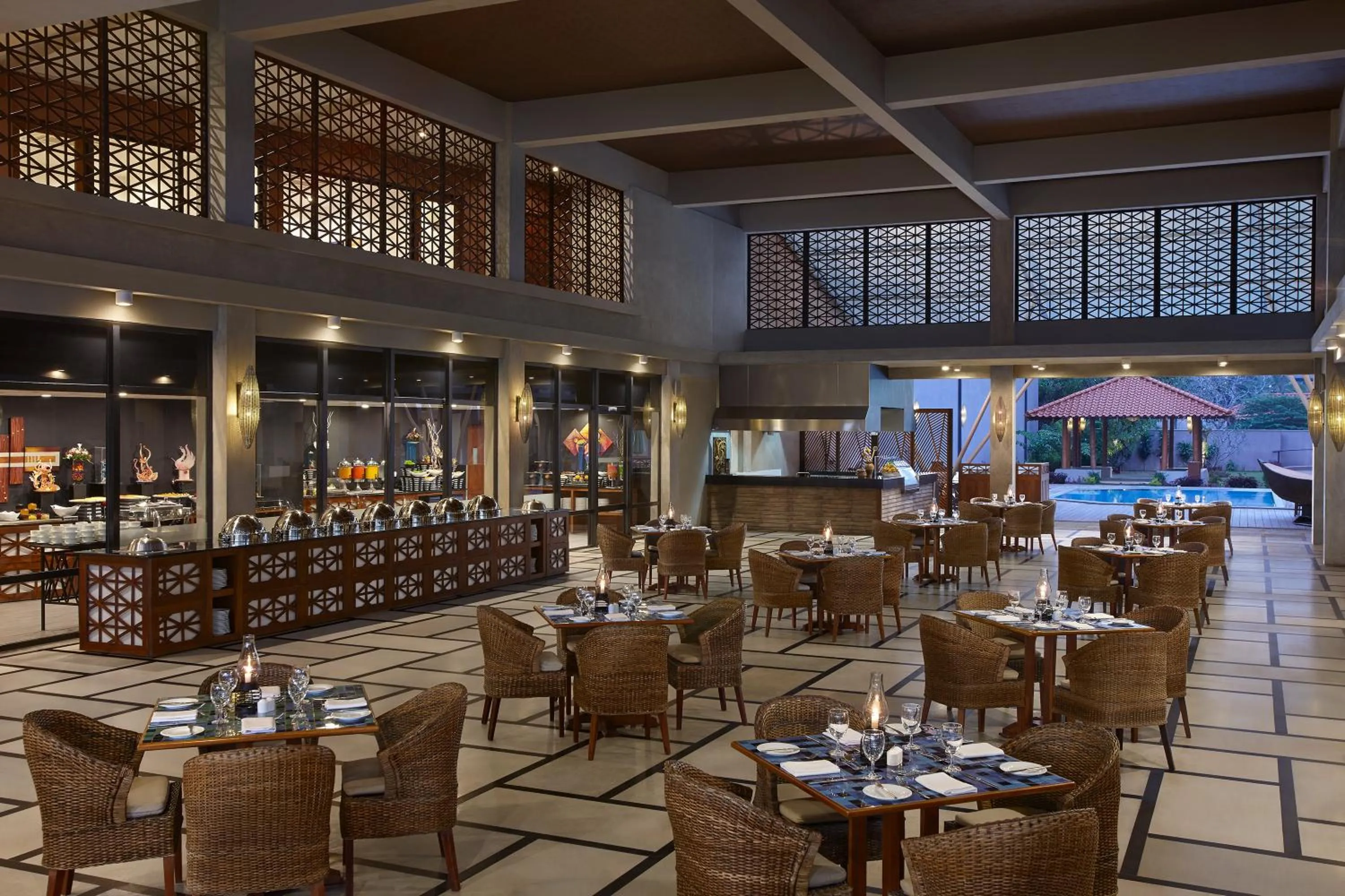 Restaurant/places to eat in Cinnamon Bey Beruwala