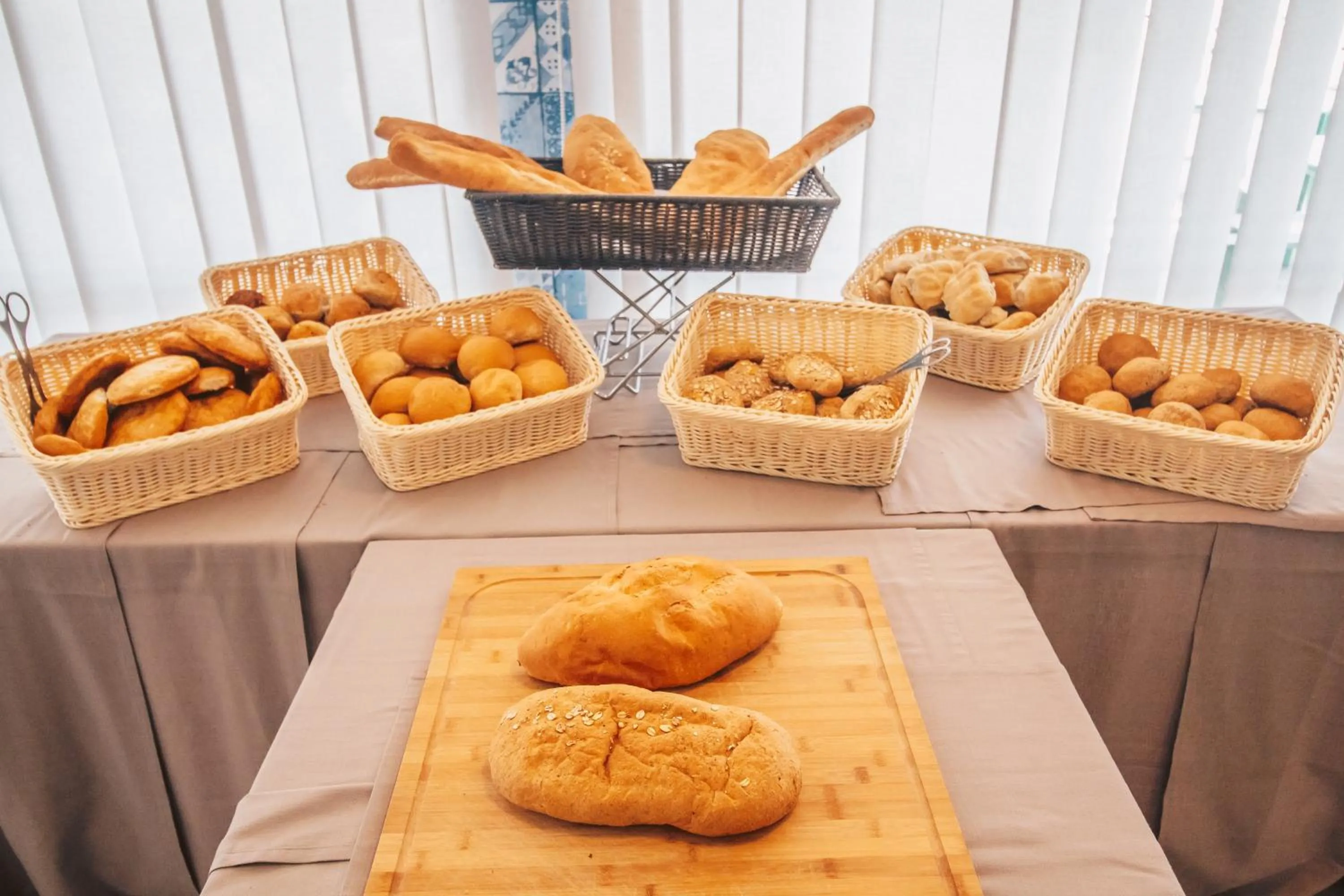 Food in Halos Casa Resort