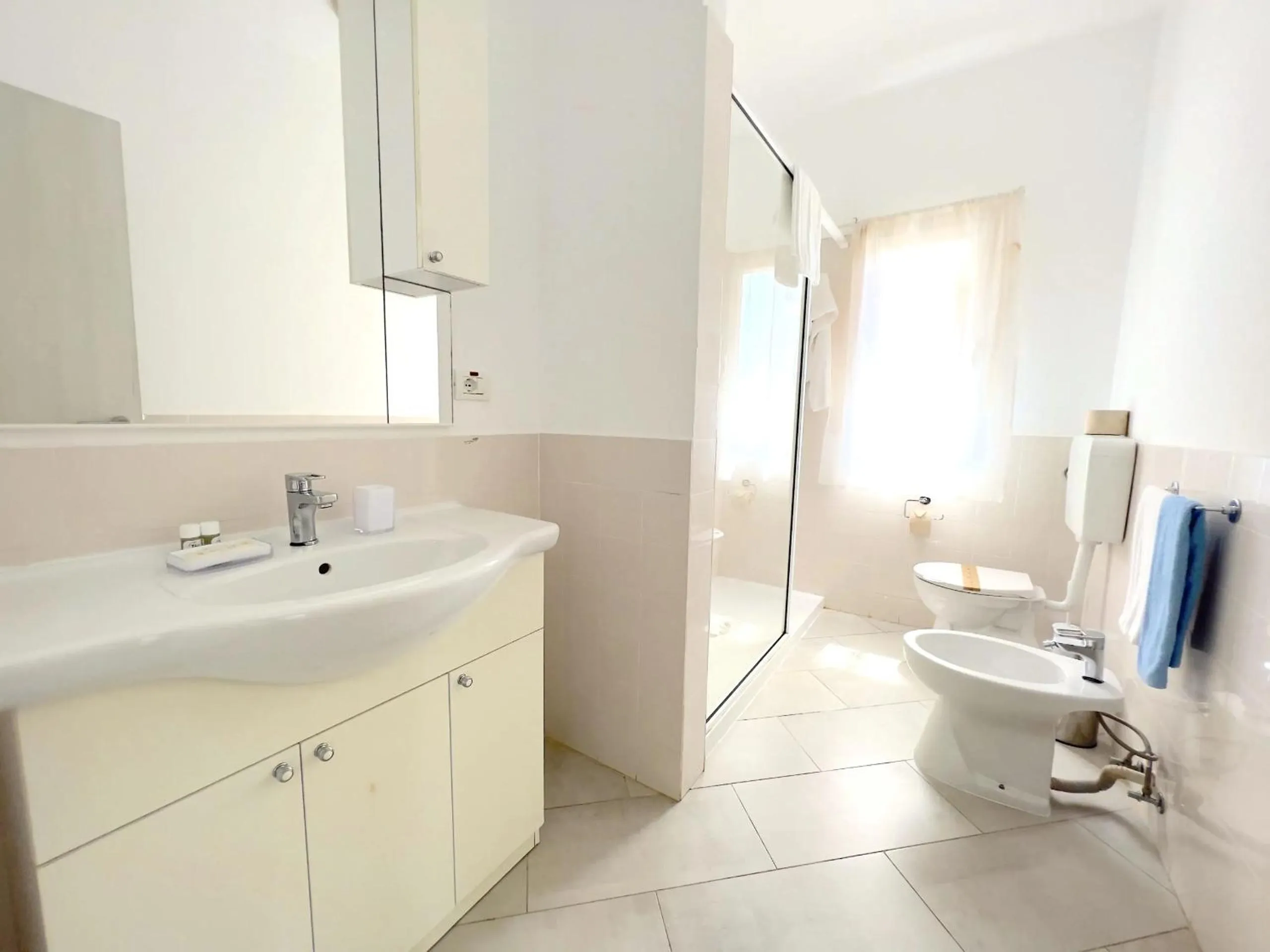 Bathroom in Halos Casa Resort