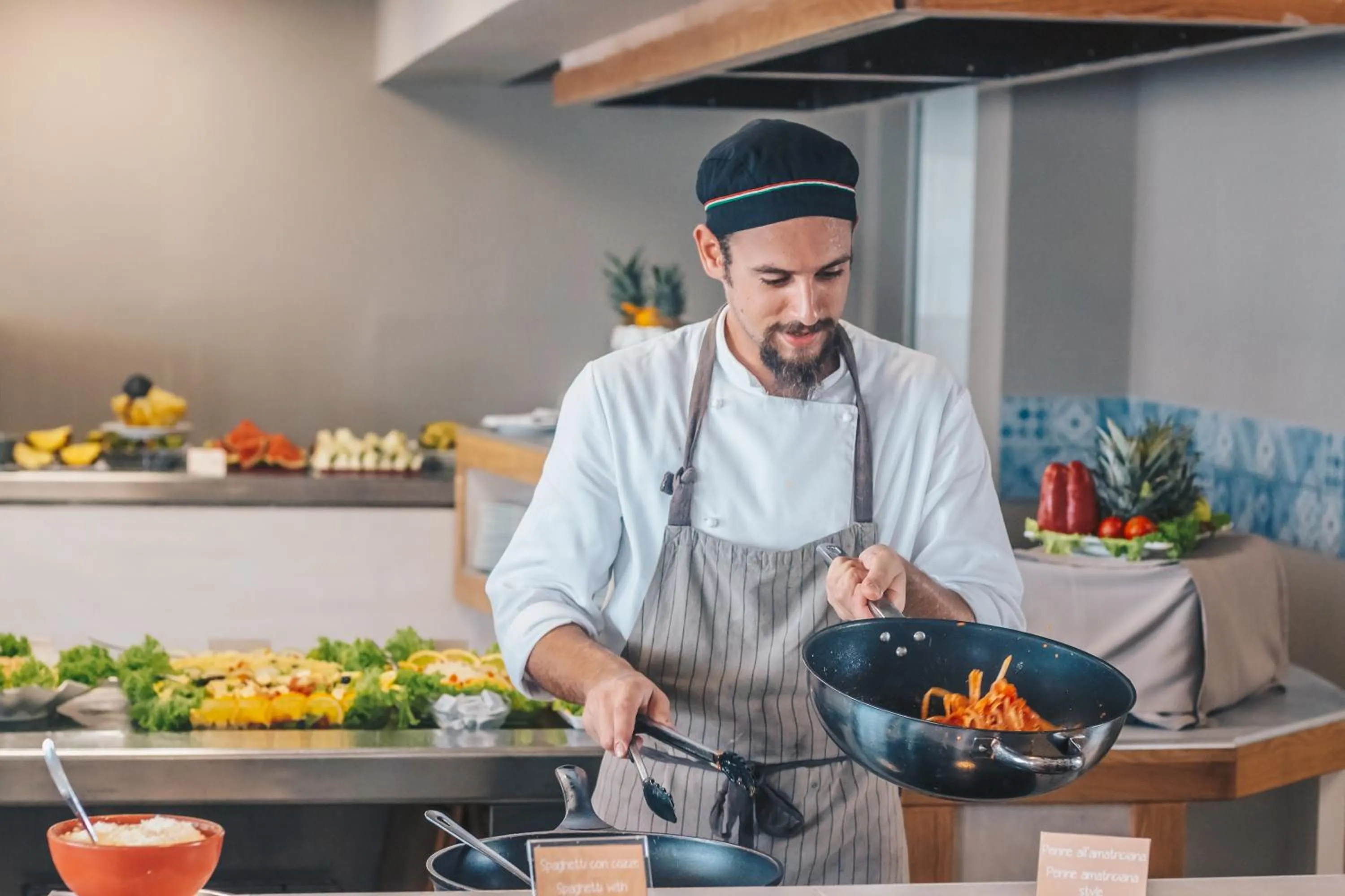 Restaurant/places to eat in Halos Casa Resort