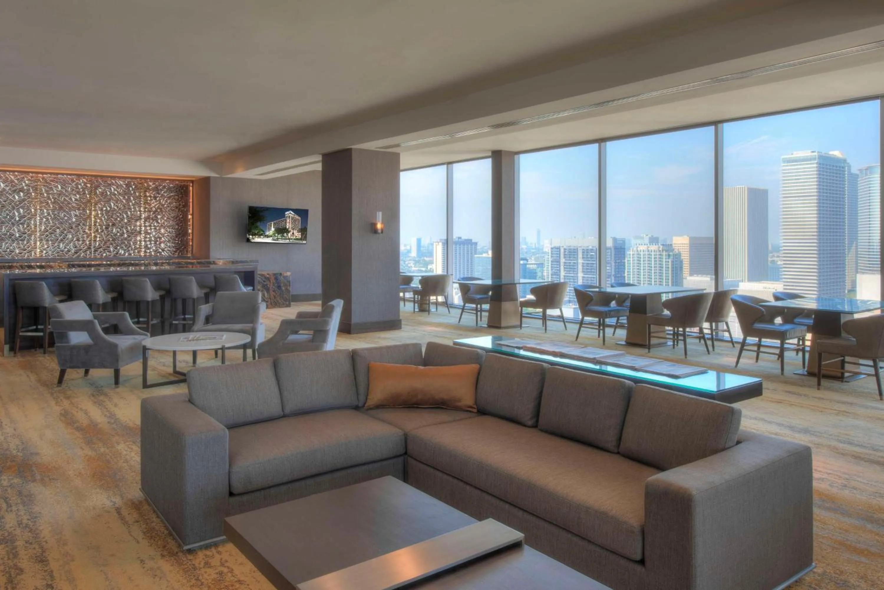 Living room in Hilton Americas - Houston