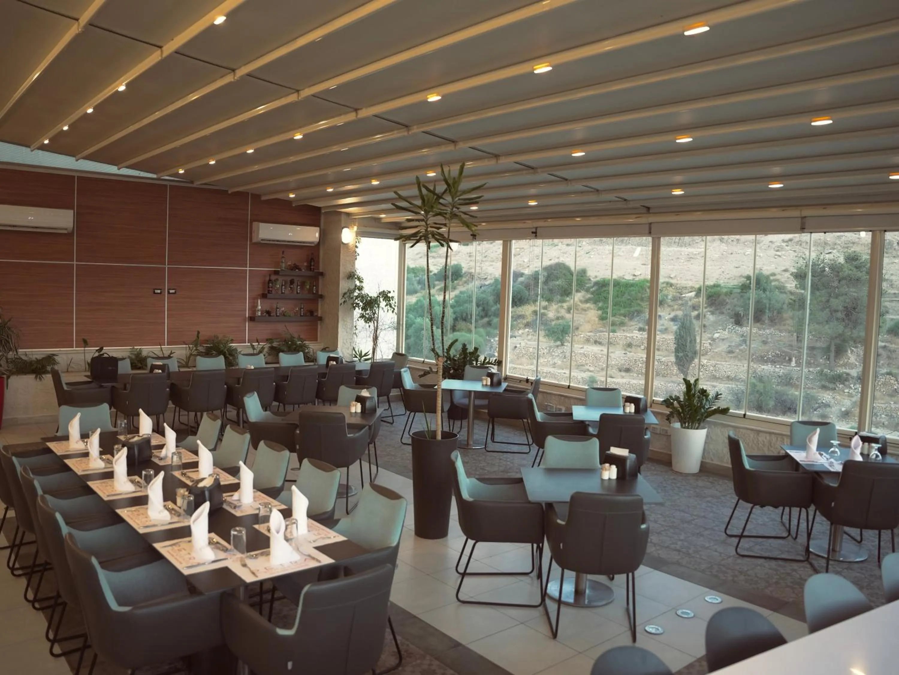 Restaurant/places to eat in Petra Boutique Hotel