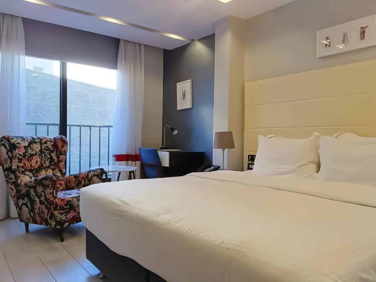 Living room, Bed in Petra Boutique Hotel