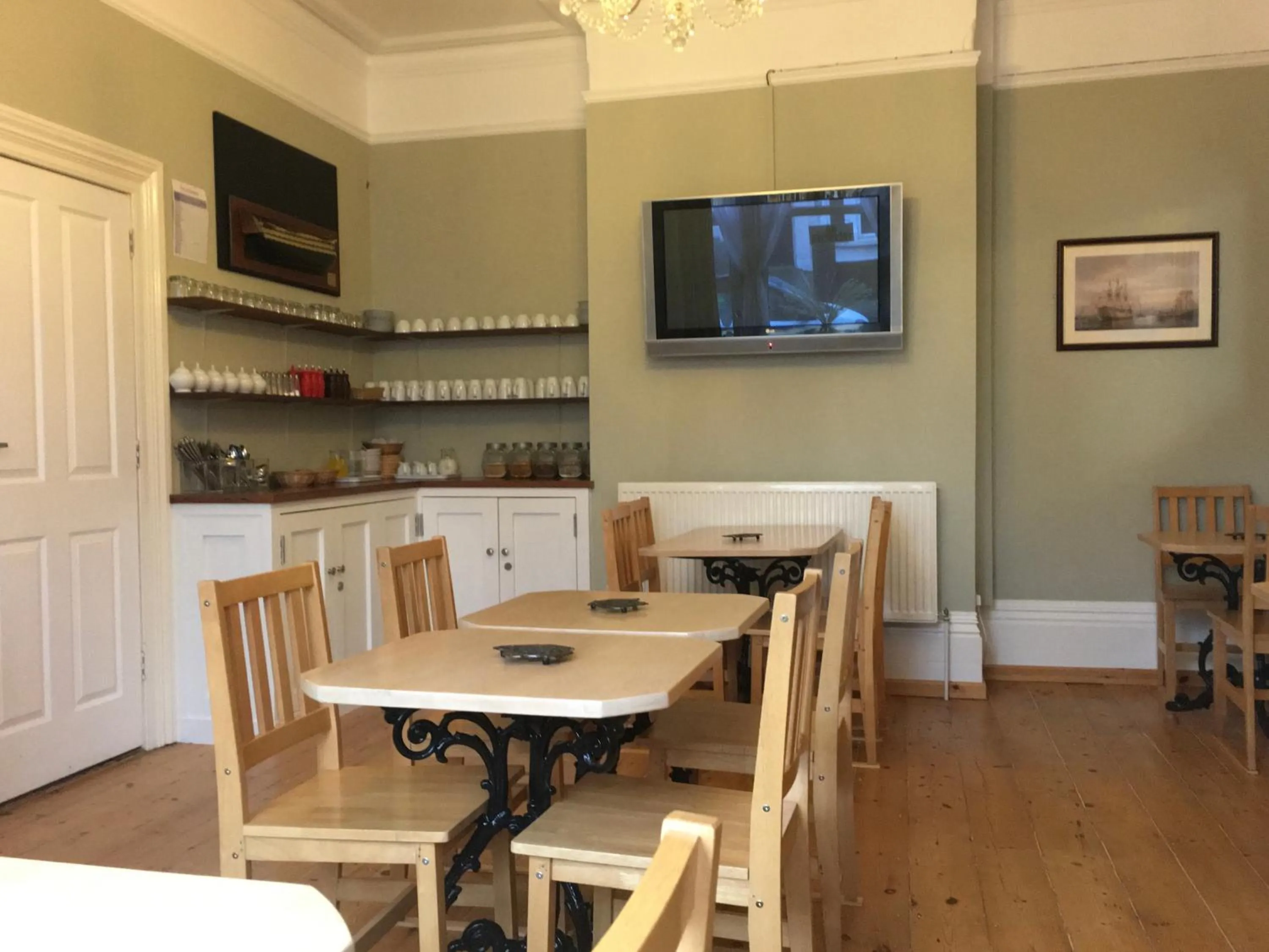 Seating area in Waverley Park Lodge