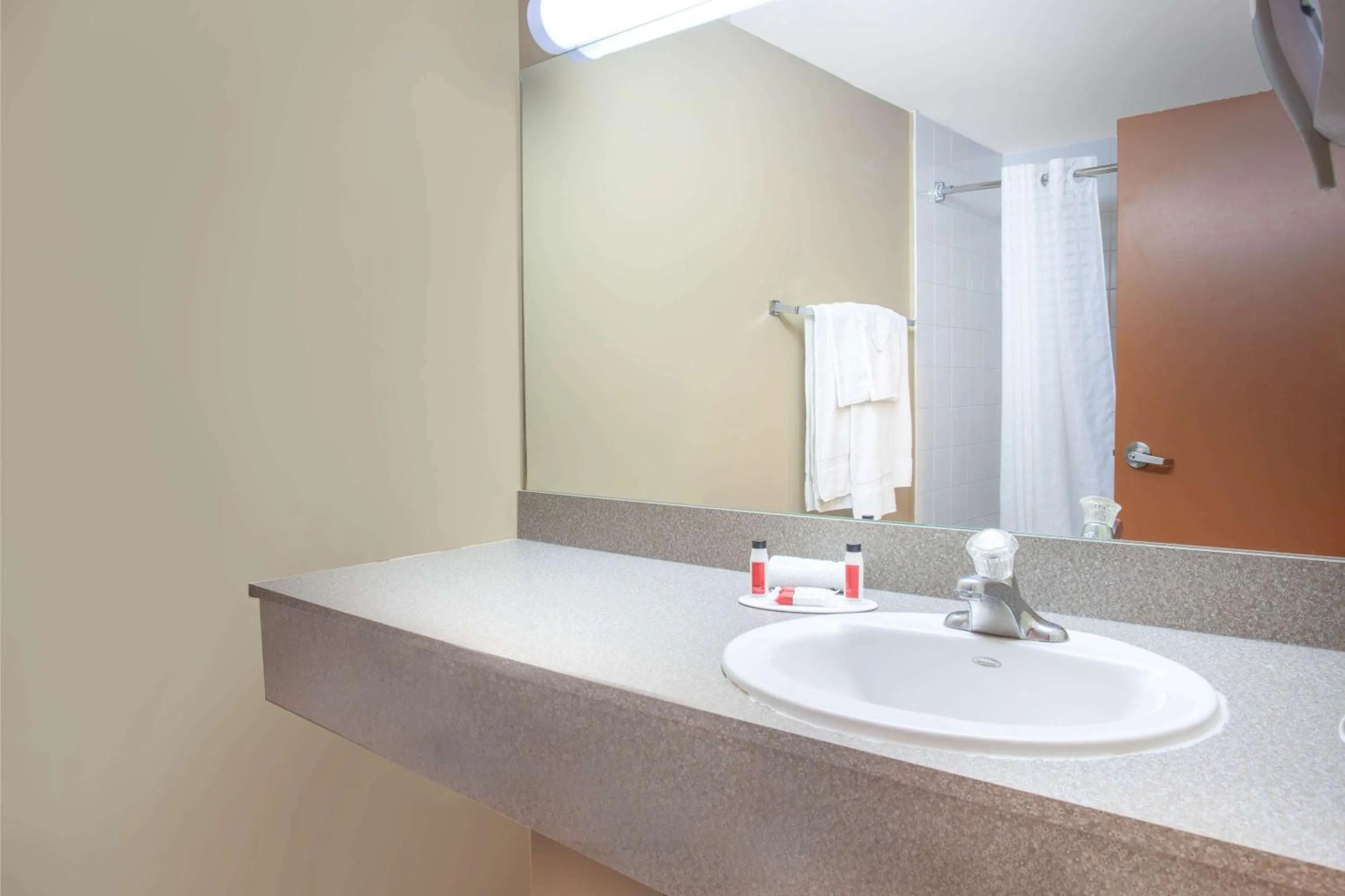 Bathroom in Super 8 by Wyndham Midland