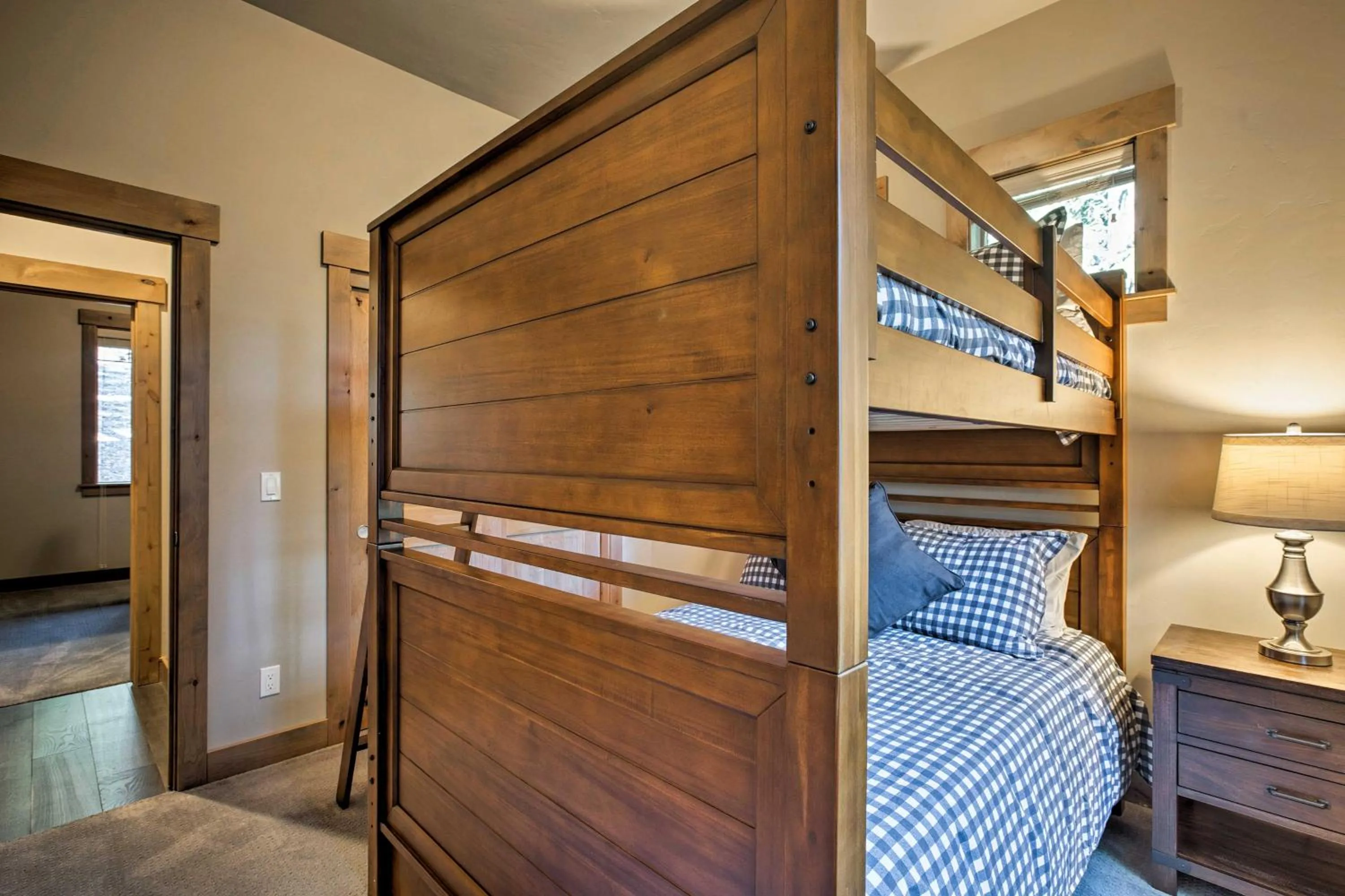 bunk bed, Bed in Saint Bernard - Luxurious Upscale Comfy Mountain Retreat Hot Tub Gas BBQ with Level 2 EV Connection
