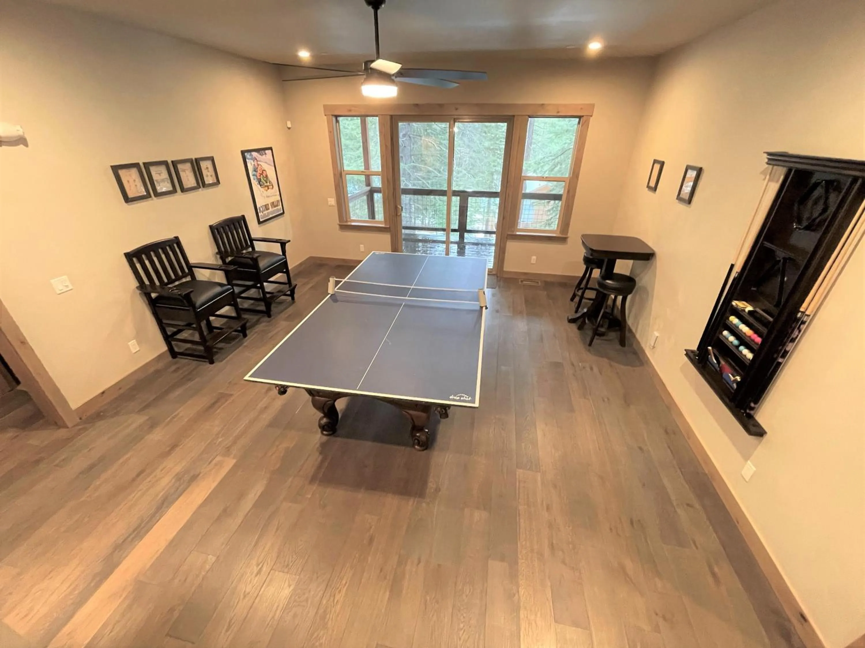 Table tennis in Saint Bernard - Luxurious Upscale Comfy Mountain Retreat Hot Tub Gas BBQ with Level 2 EV Connection