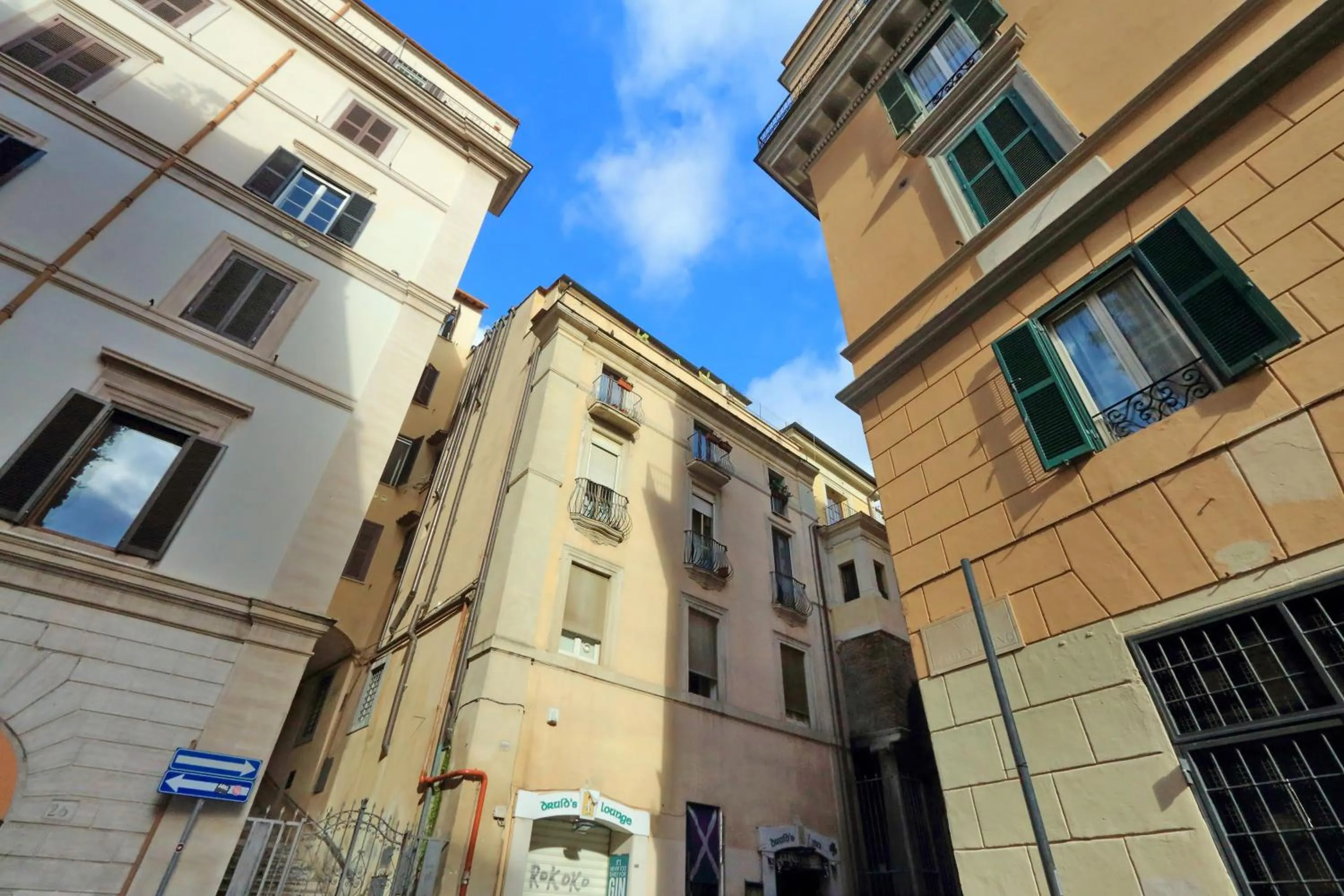 Monti charming apartment - Rome short let Service