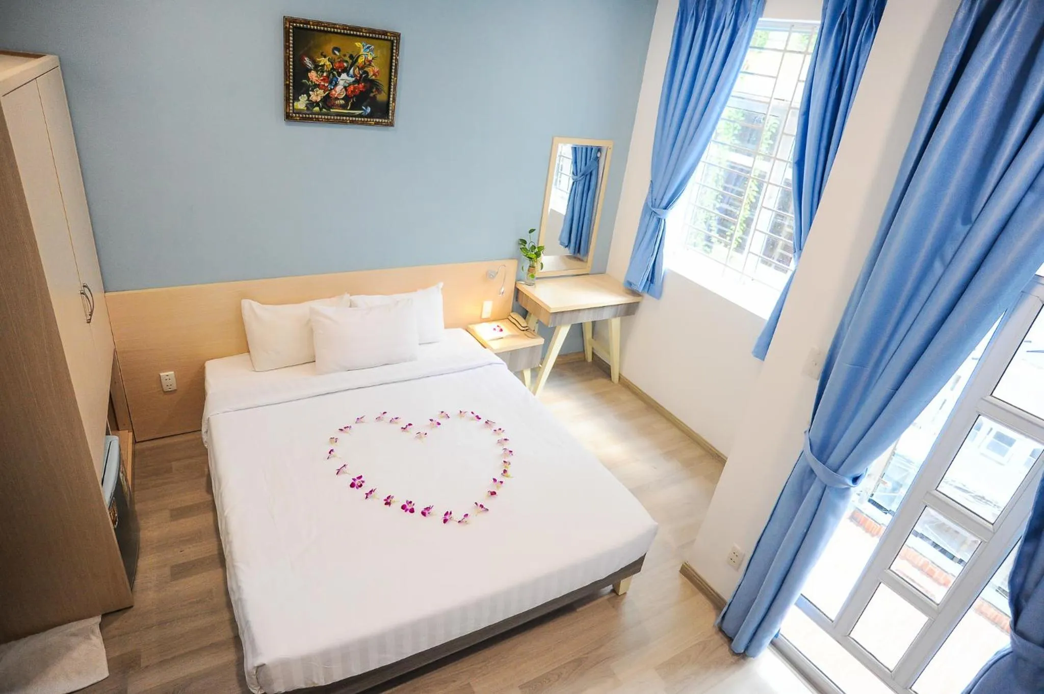 Bed in My Anh 120 Central Saigon Hotel Ben Thanh Market