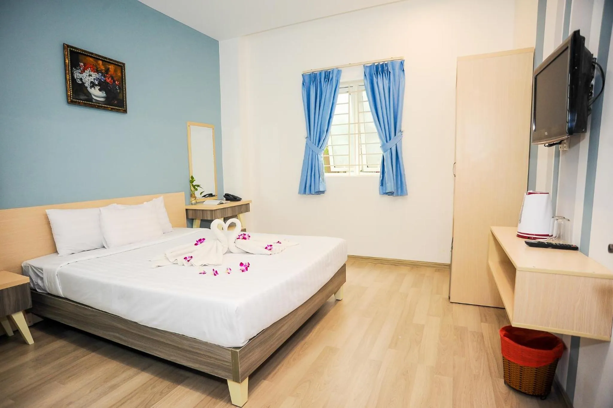 TV and multimedia, Bed in My Anh 120 Central Saigon Hotel Ben Thanh Market