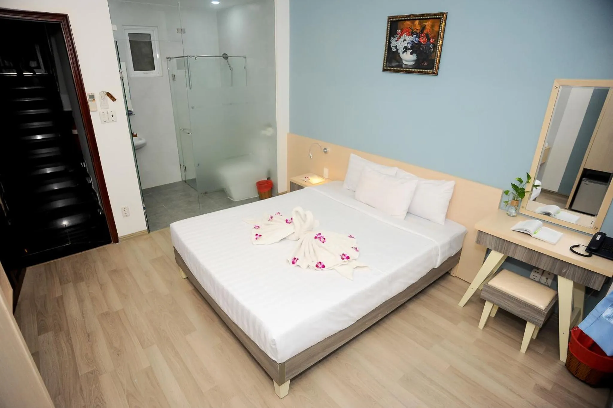 Bed in My Anh 120 Central Saigon Hotel Ben Thanh Market