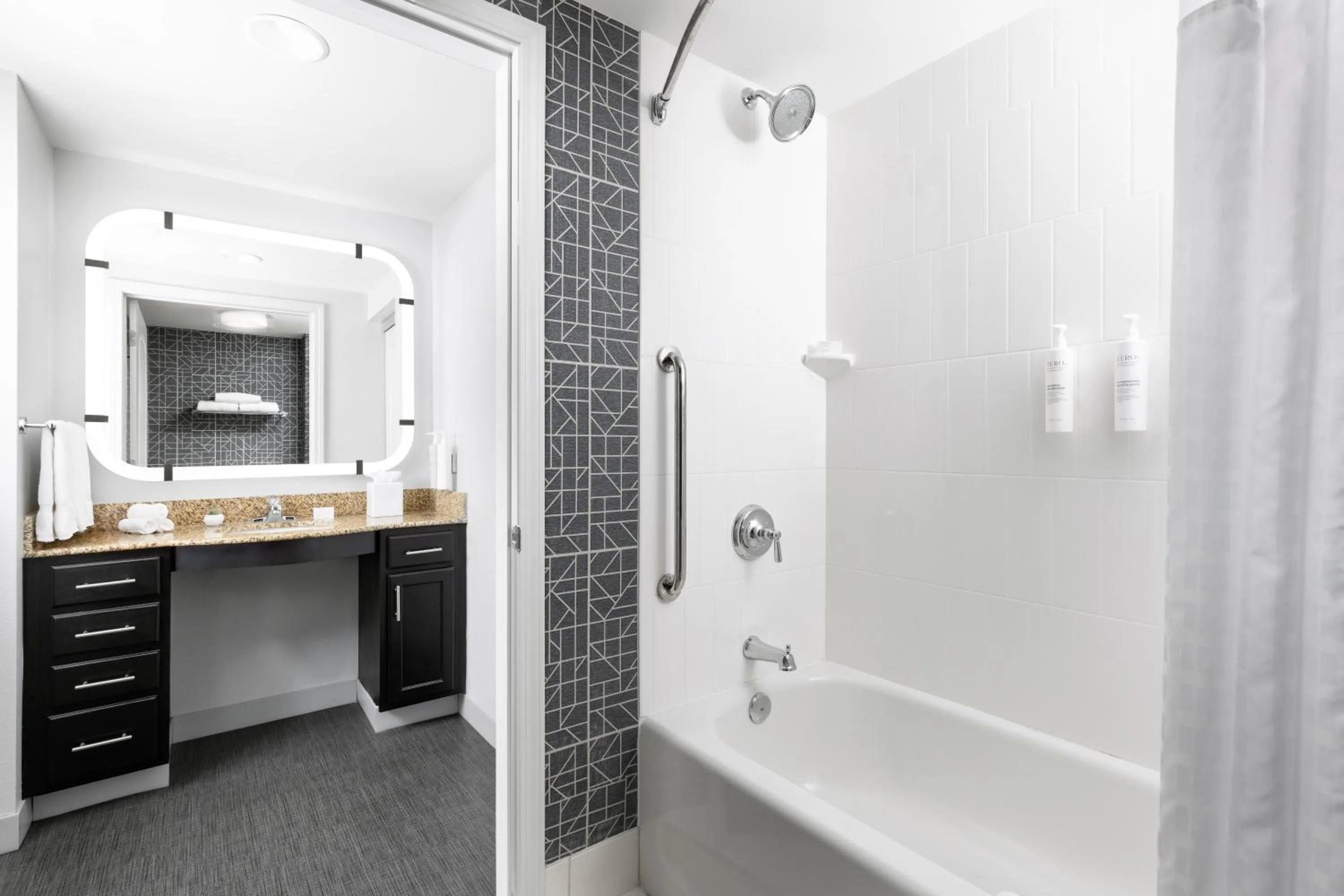 Bathroom in Homewood Suites by Hilton Manchester/Airport