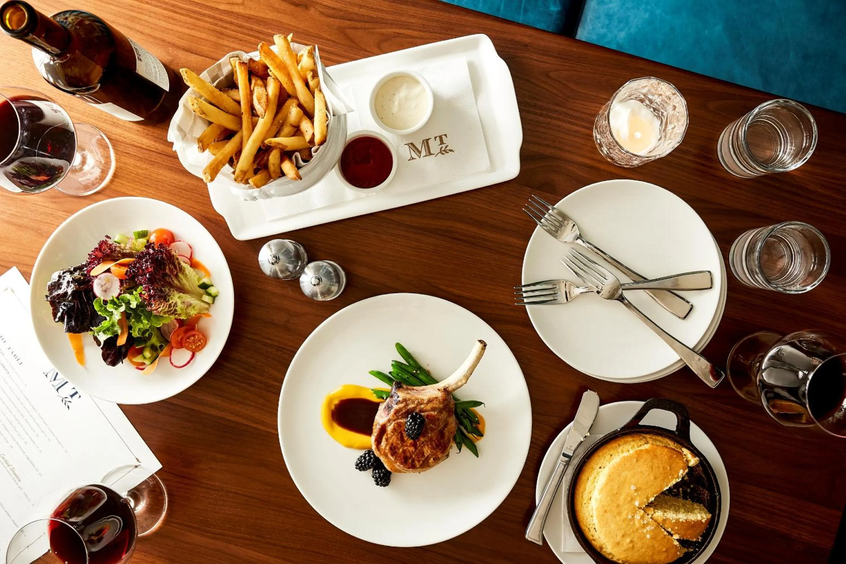 Food and drinks in The Stanford Park Hotel