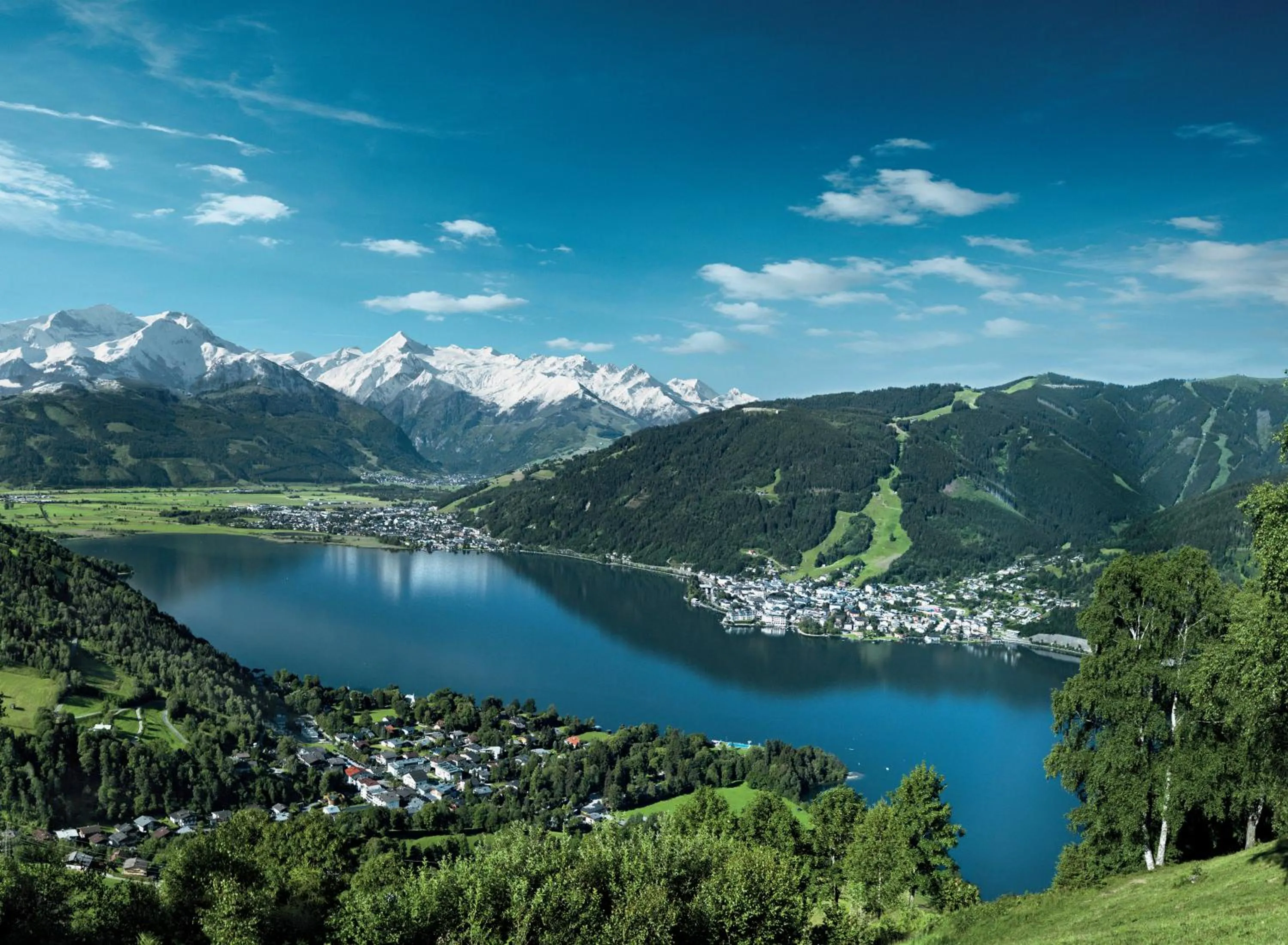 City view in Appartement Living Schönwies apartments with private Infrared cabin and Zell am See Kaprun summercard
