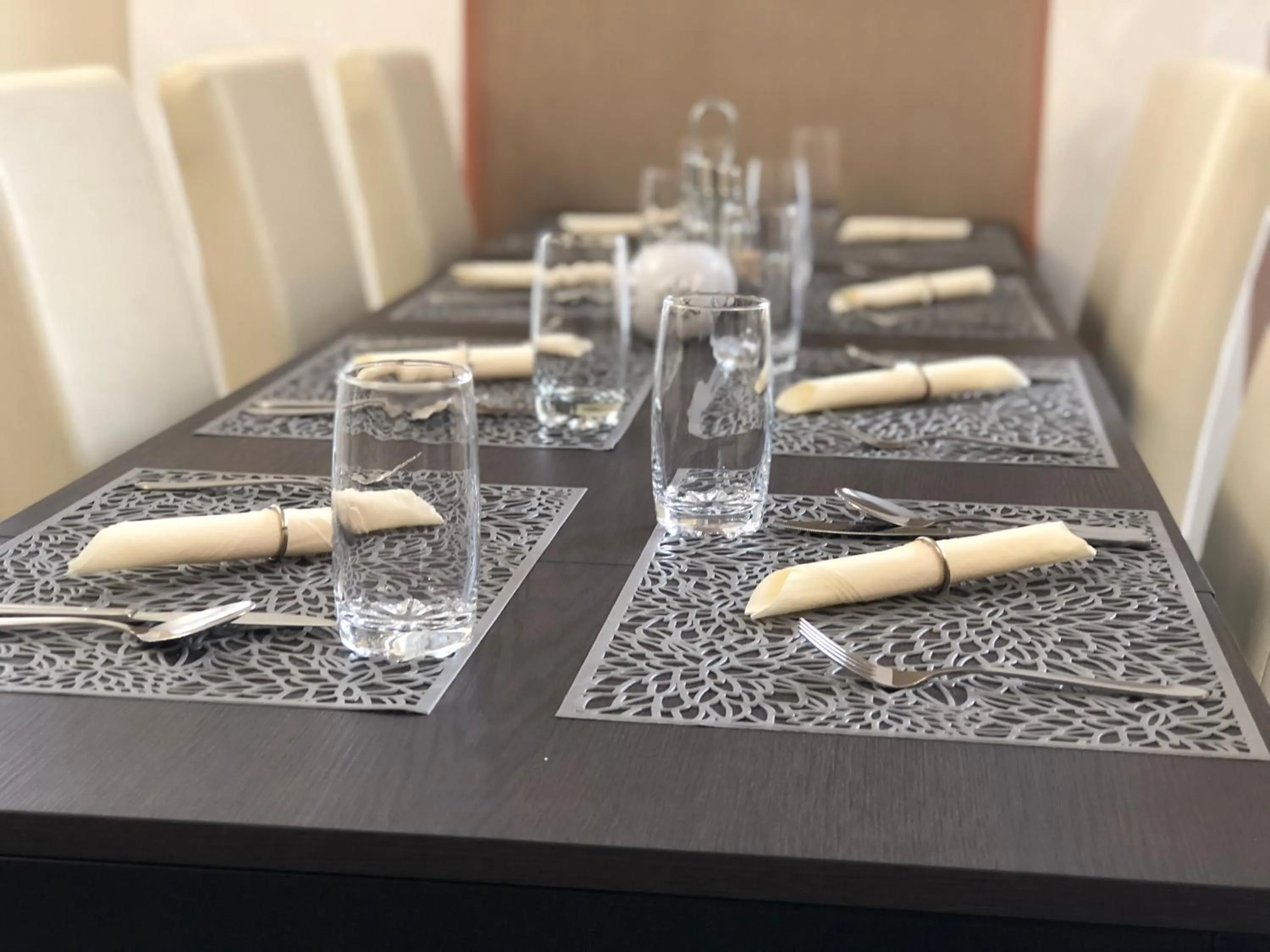 Restaurant/places to eat in Libra Hotel