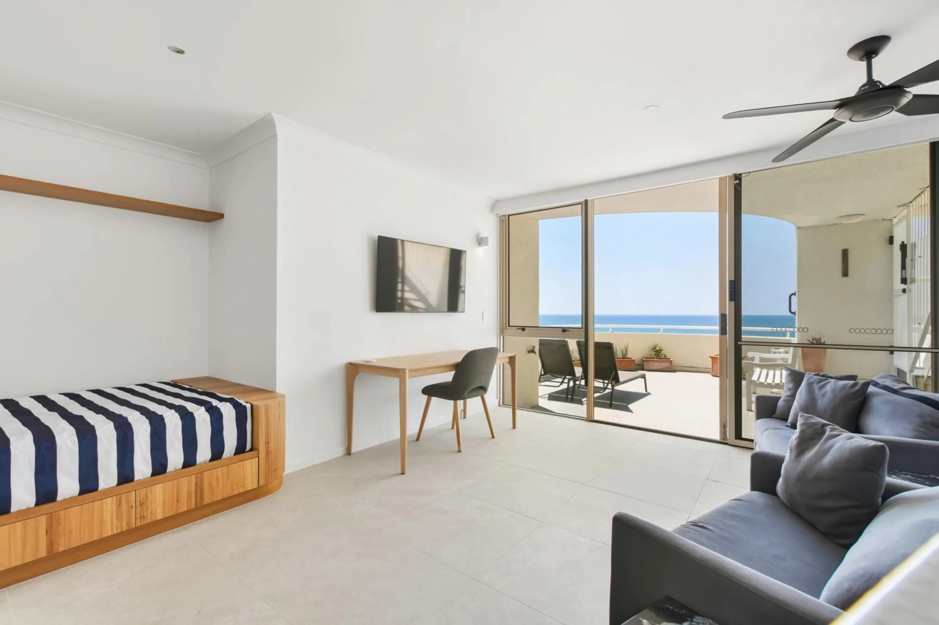 Bedroom, Bed in Osprey Apartments