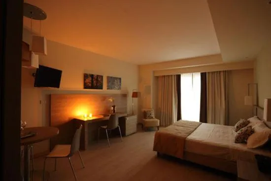 Photo of the whole room, Bed in Turin Airport Hotel & Residence