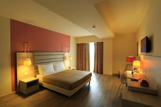 Photo of the whole room, Bed in Turin Airport Hotel & Residence