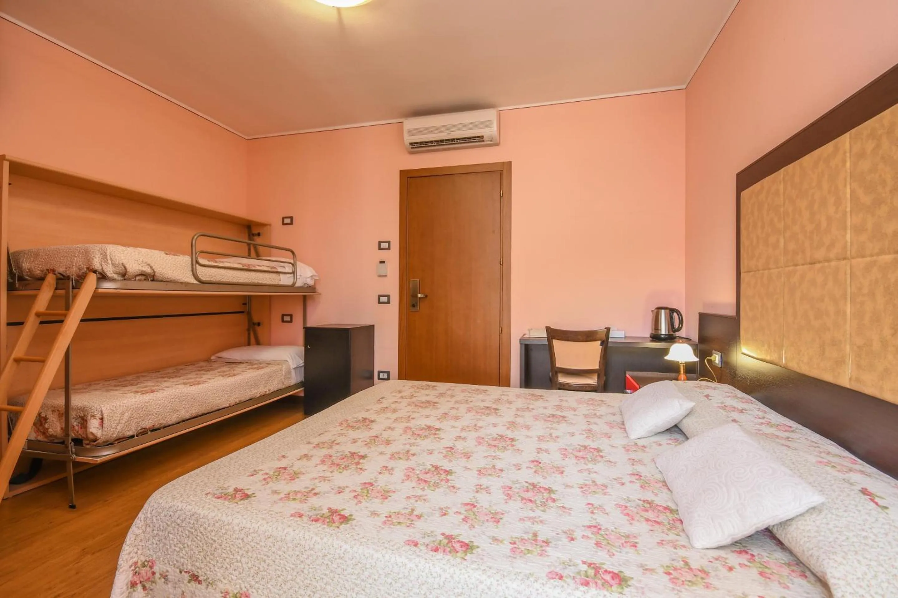 Bedroom, Bed in B&B America