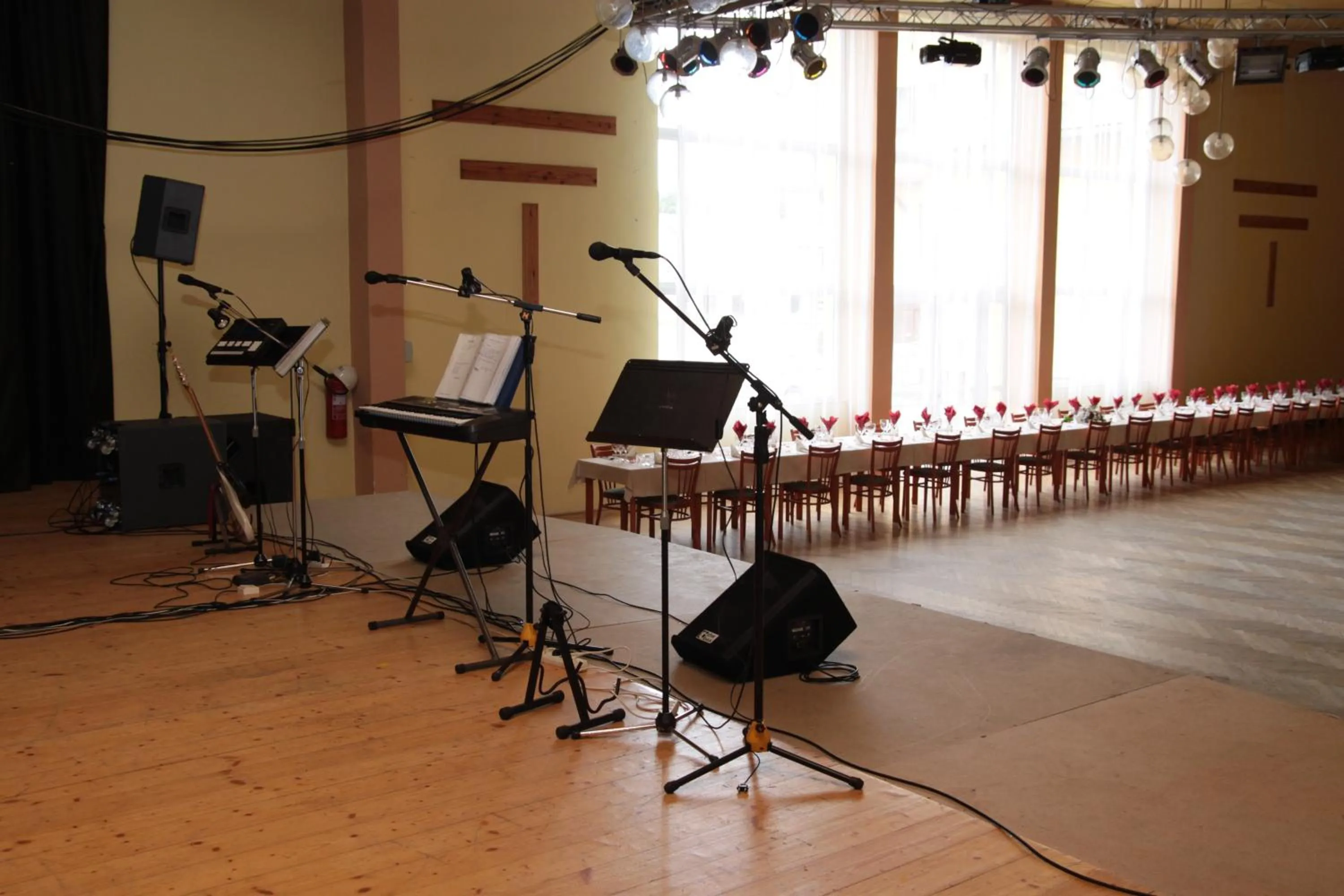 Evening entertainment in Hotel Zlatý Chlum