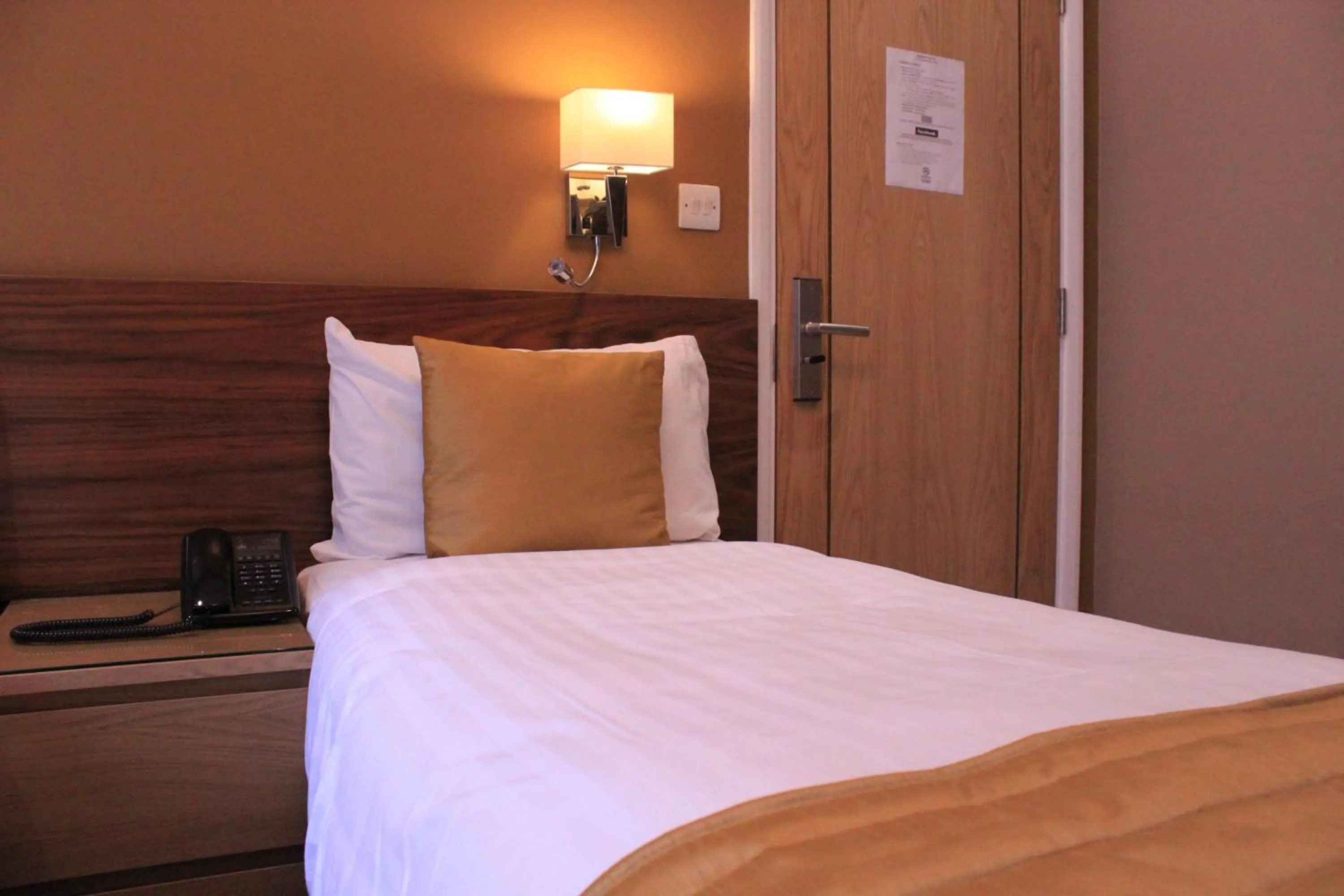 Bed in Sheriff Hotel