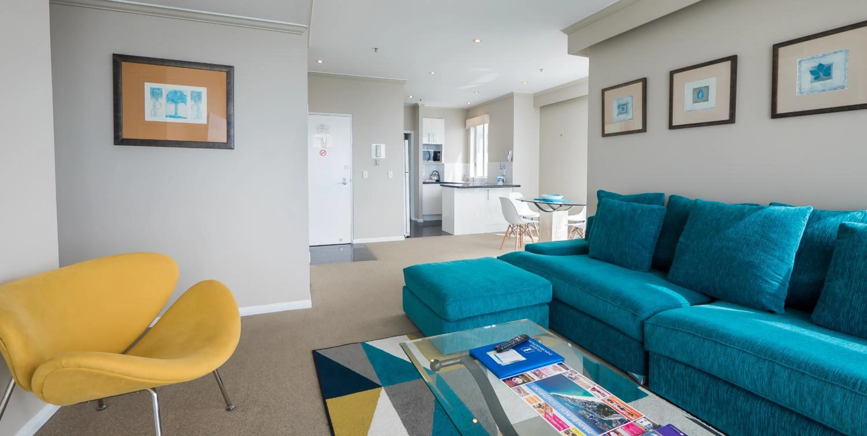 Living room in Pacific Views Resort