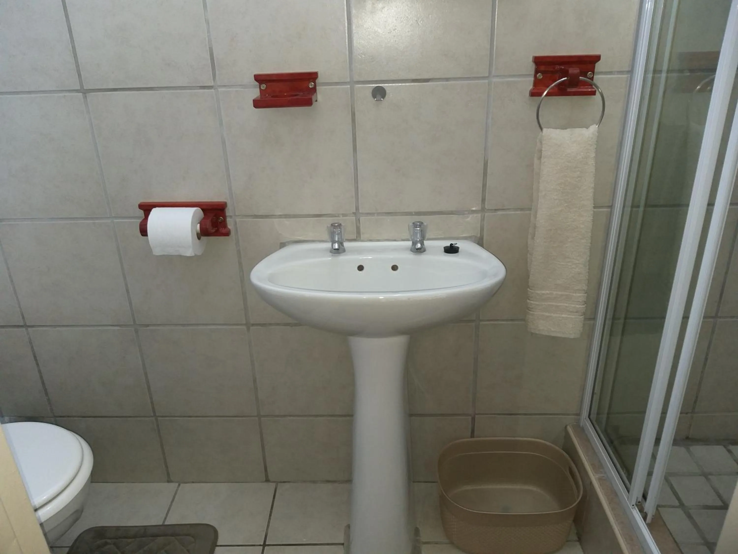 Bathroom in DJ'S B&B in Table View Cape Town