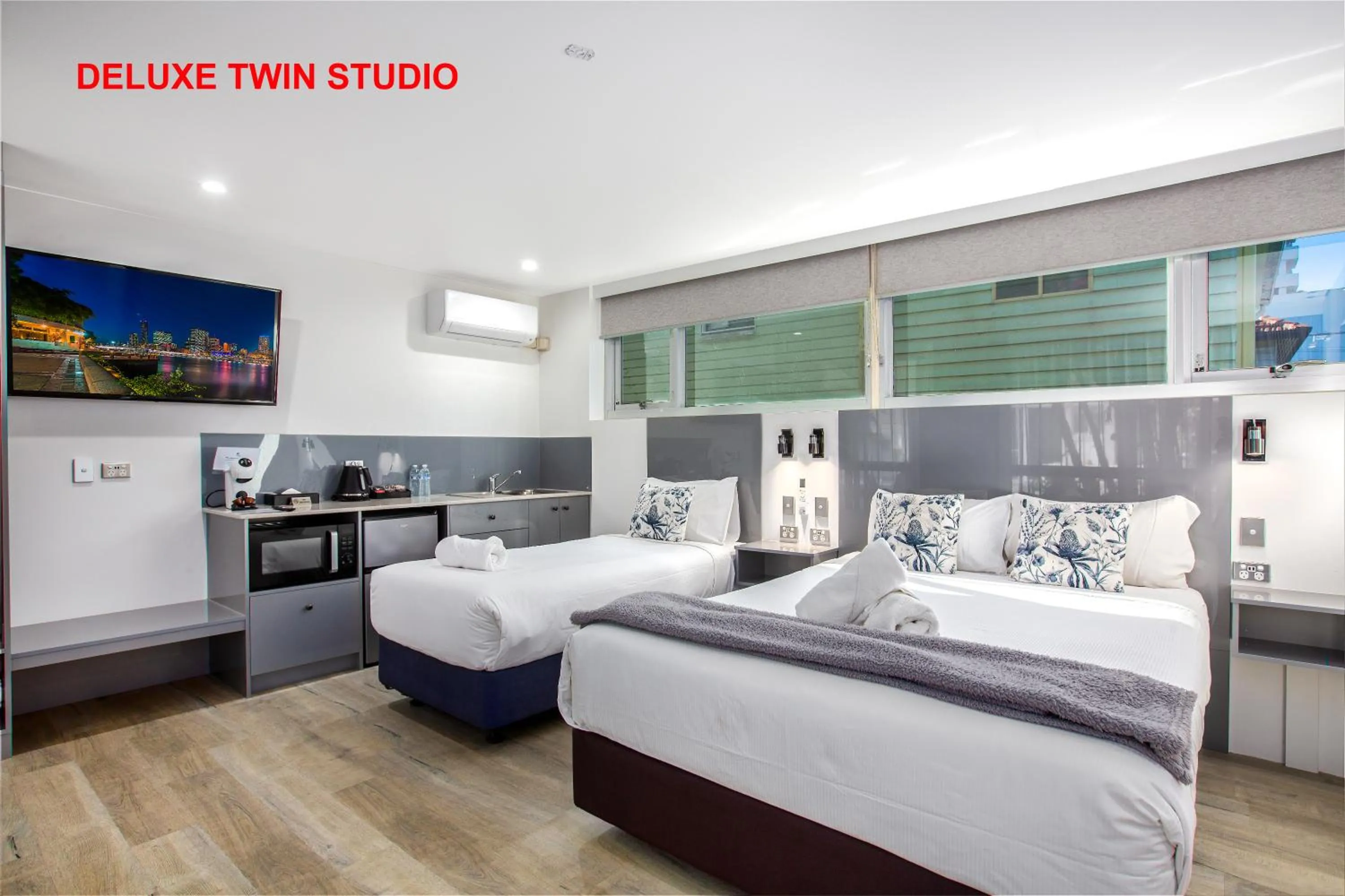 Bed in City Star Lodge