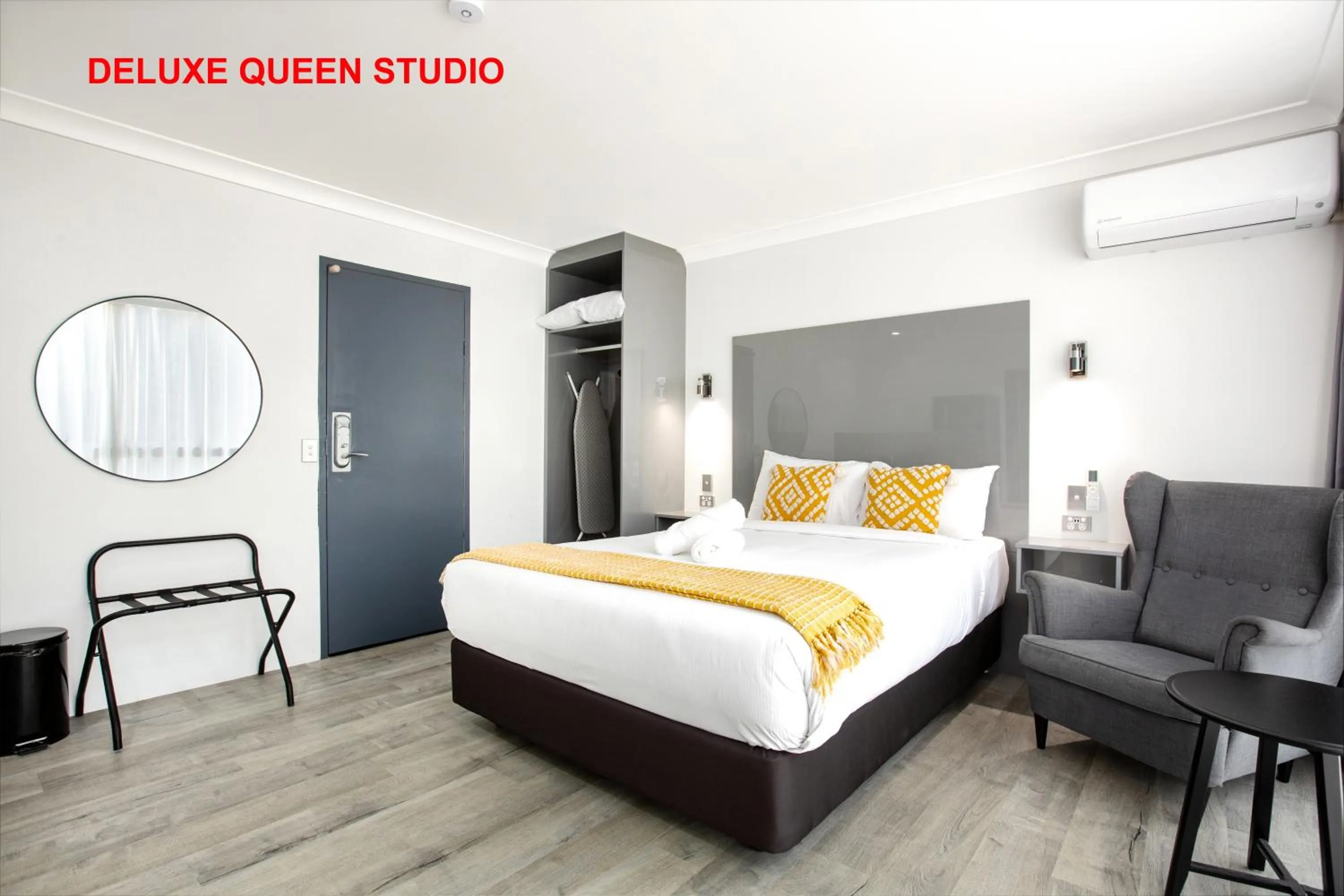 Bed in City Star Lodge