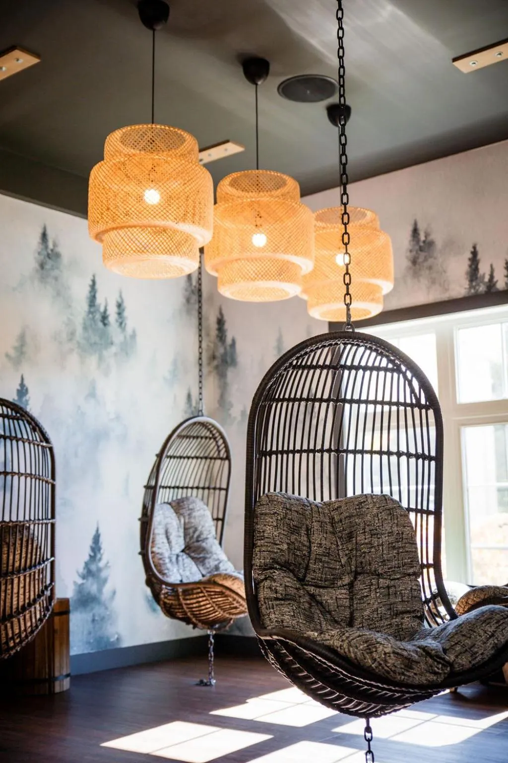 Restaurant/places to eat in AX Hotel