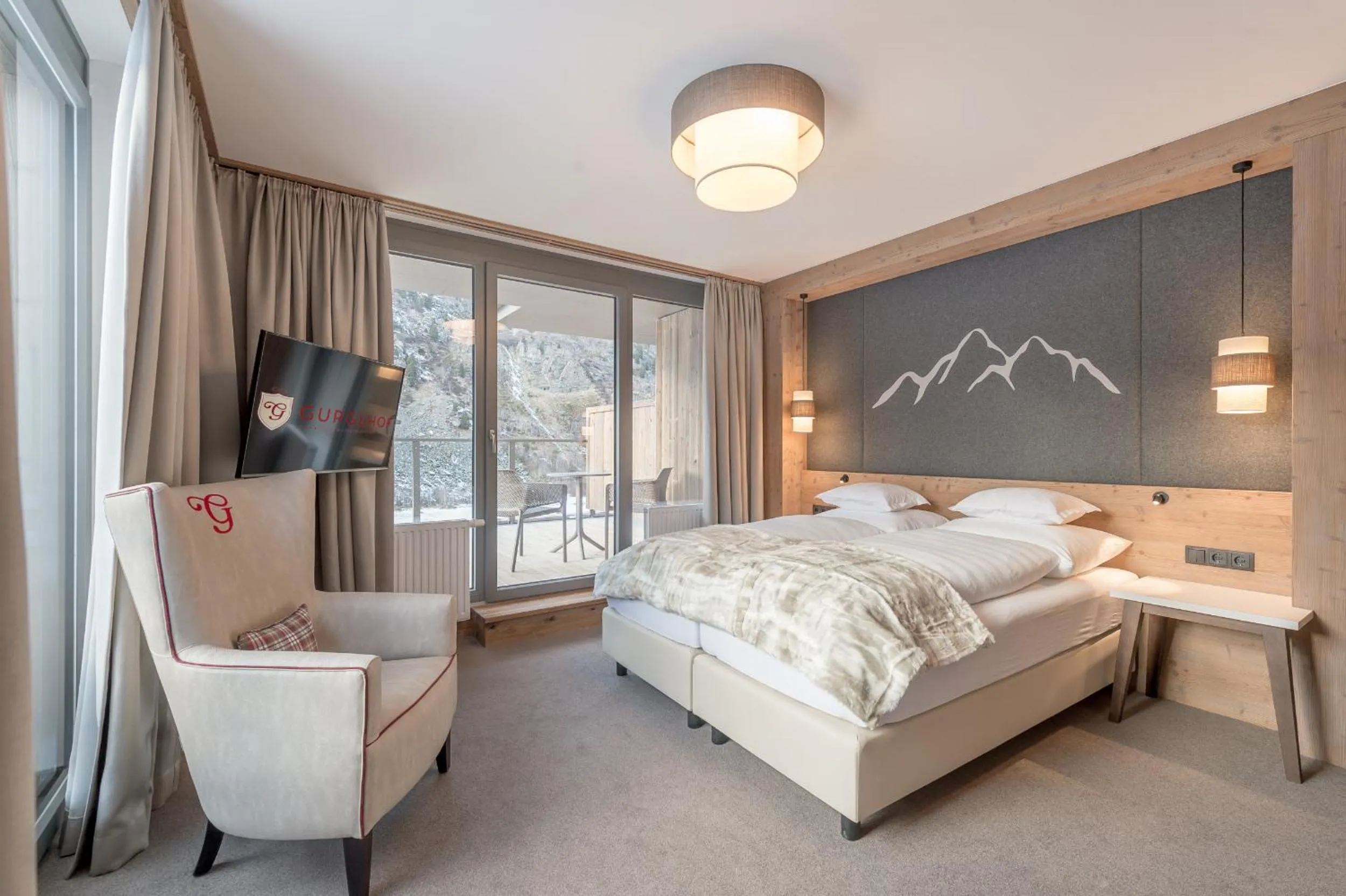 Photo of the whole room, Bed in Hotel Gurglhof Superior