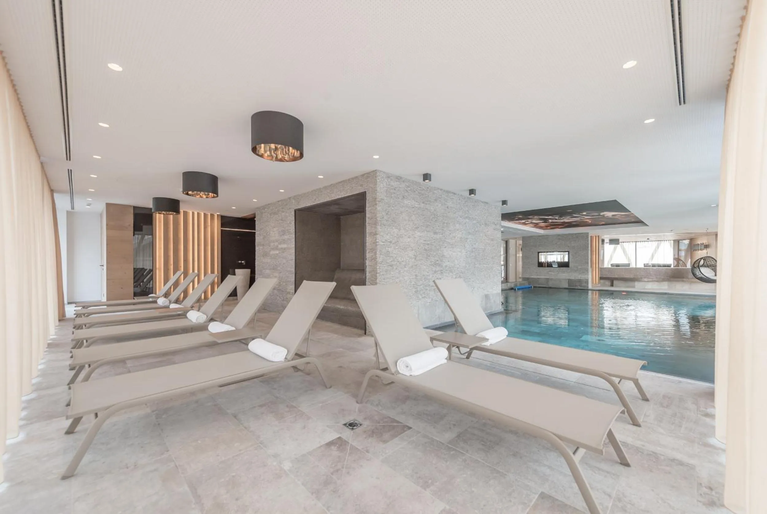 Swimming pool in Hotel Gurglhof Superior