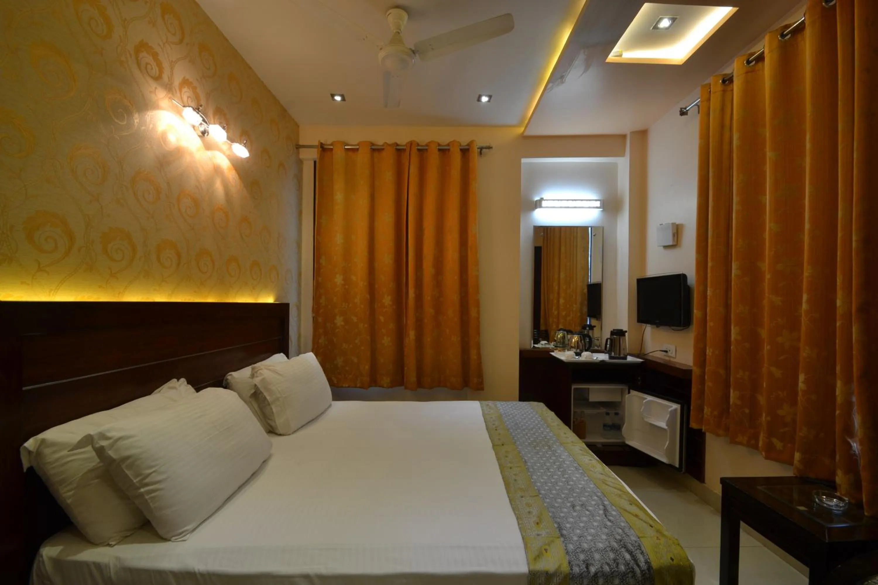 Photo of the whole room, Bed in Hotel Central Residency