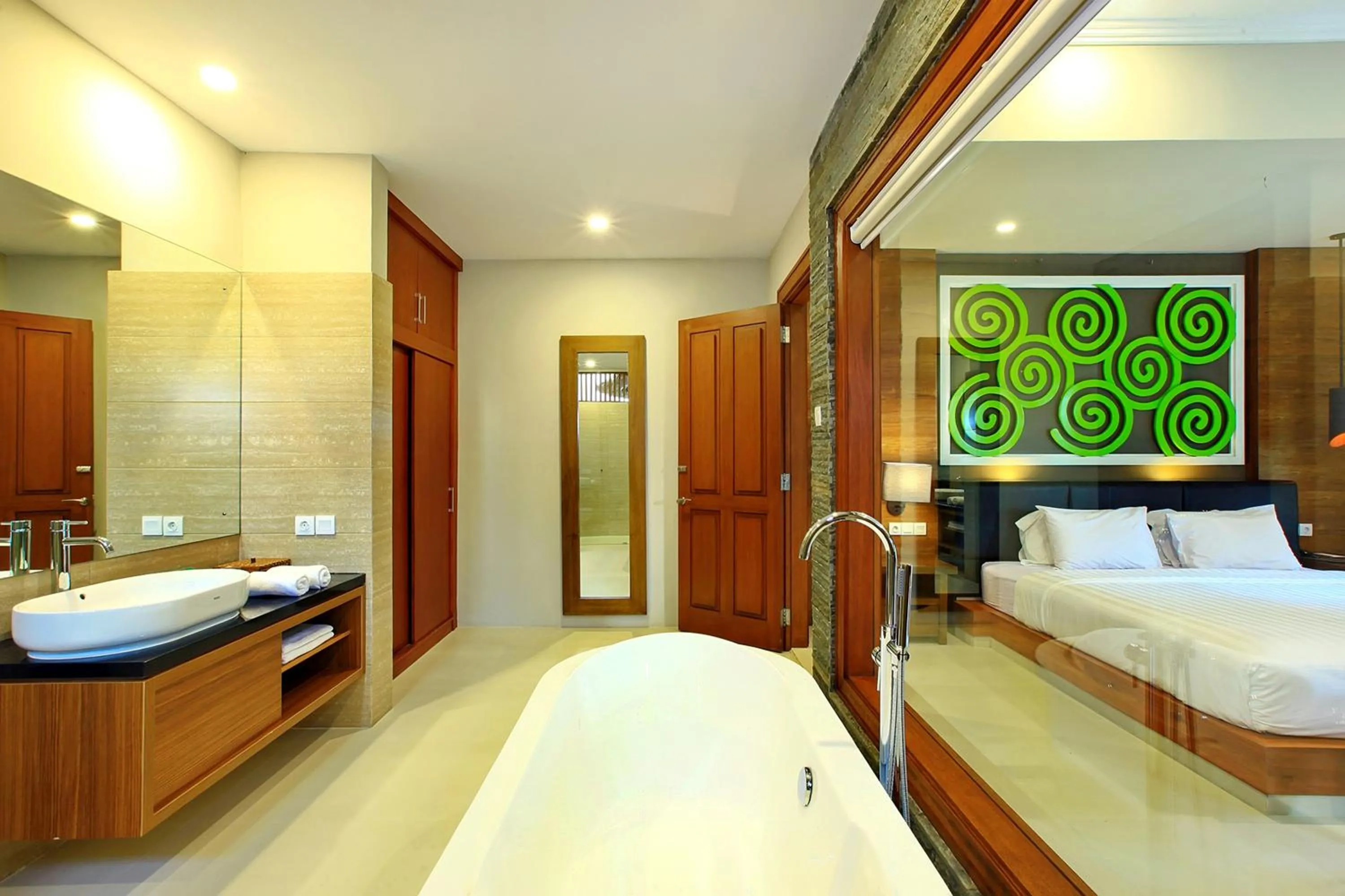 Shower, Bed in Mutiara Bali Boutique Resort & Villa