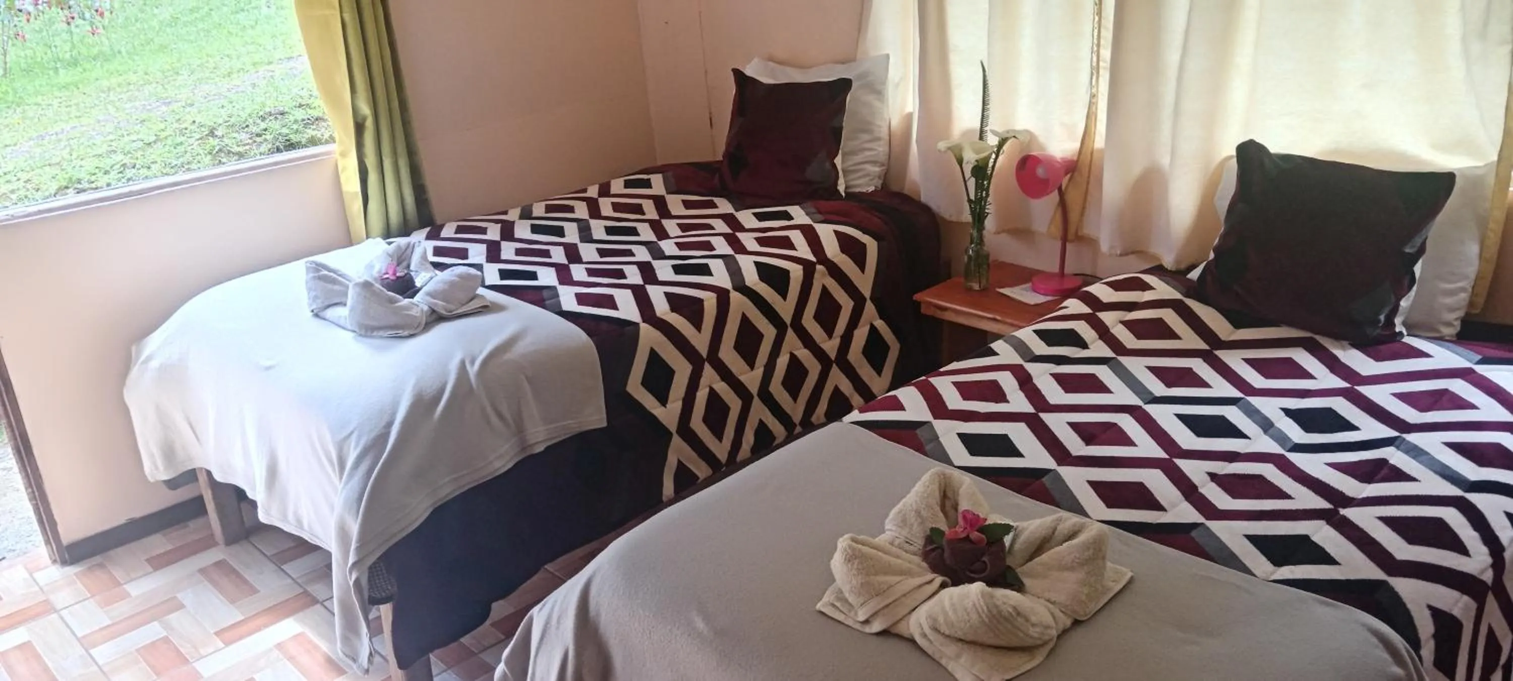 Bed in Miriam'S Quetzals lodge